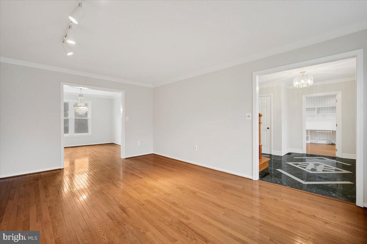 ELLENWOOD - Residential