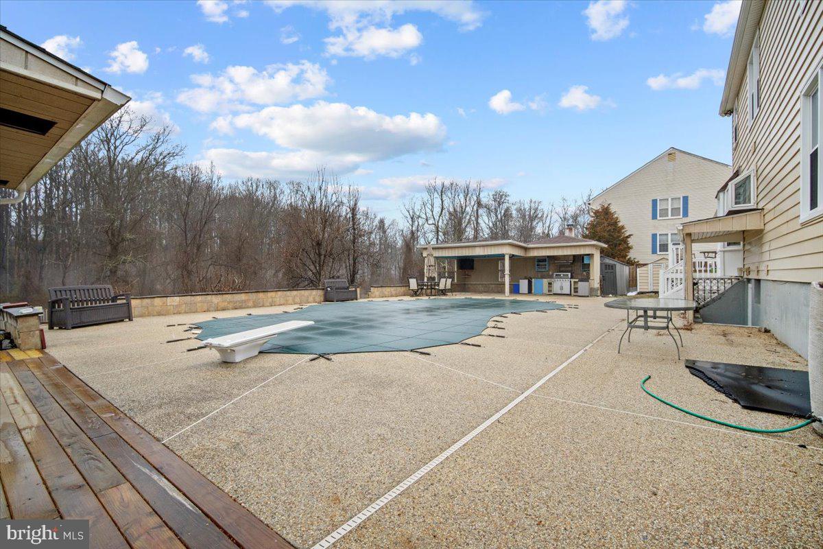 ELLENWOOD - Residential