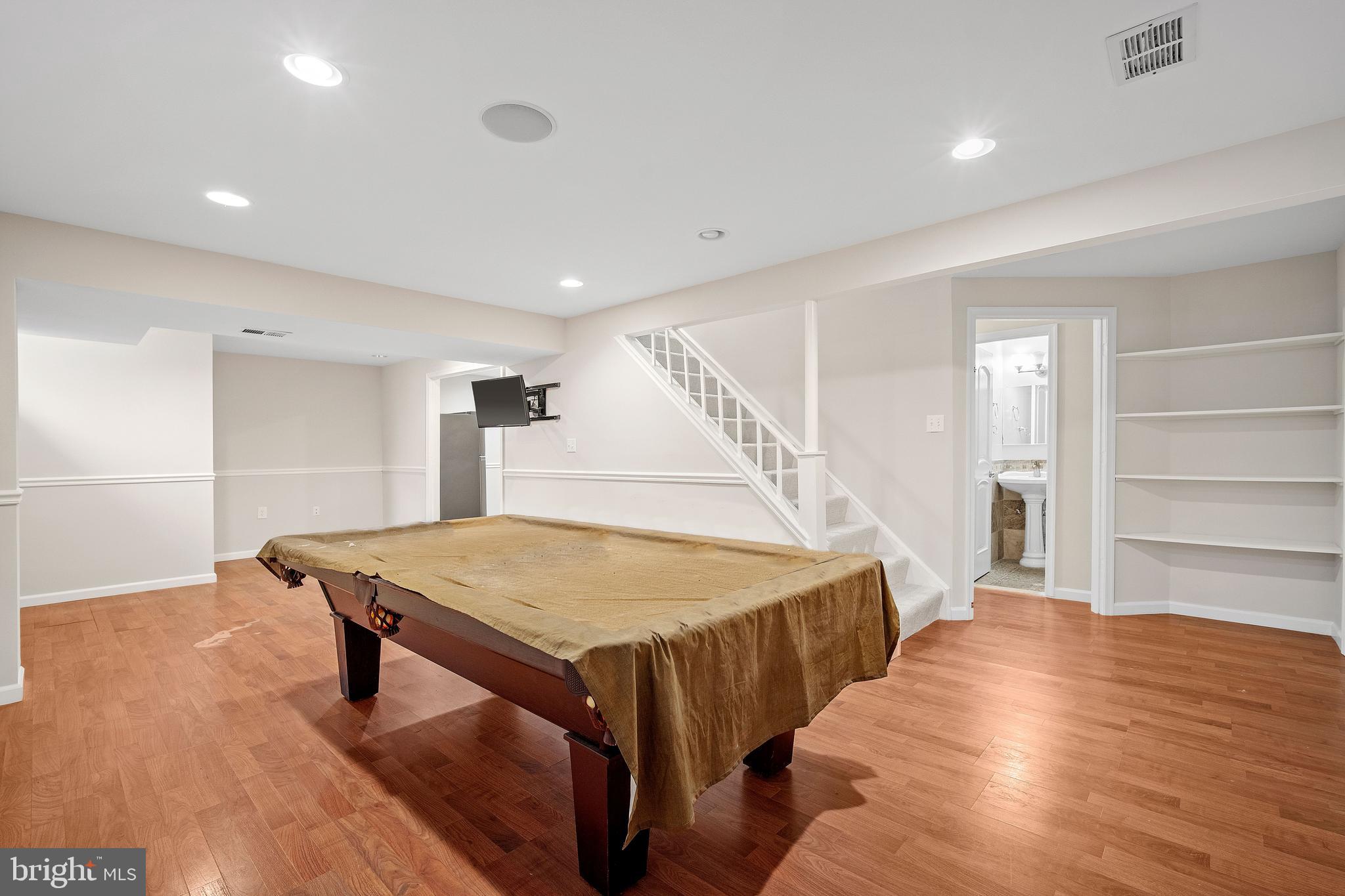 ELLENWOOD - Residential