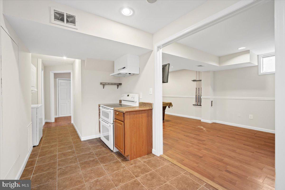 ELLENWOOD - Residential