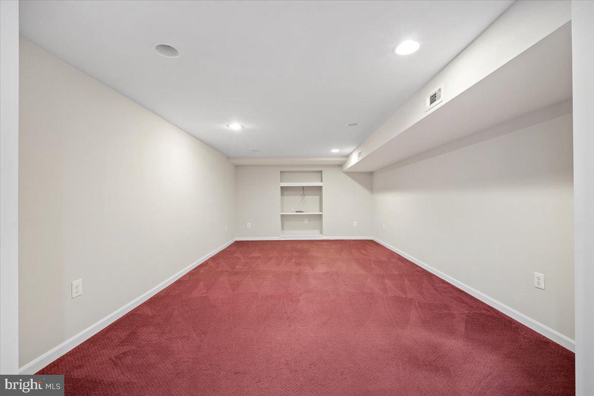 ELLENWOOD - Residential