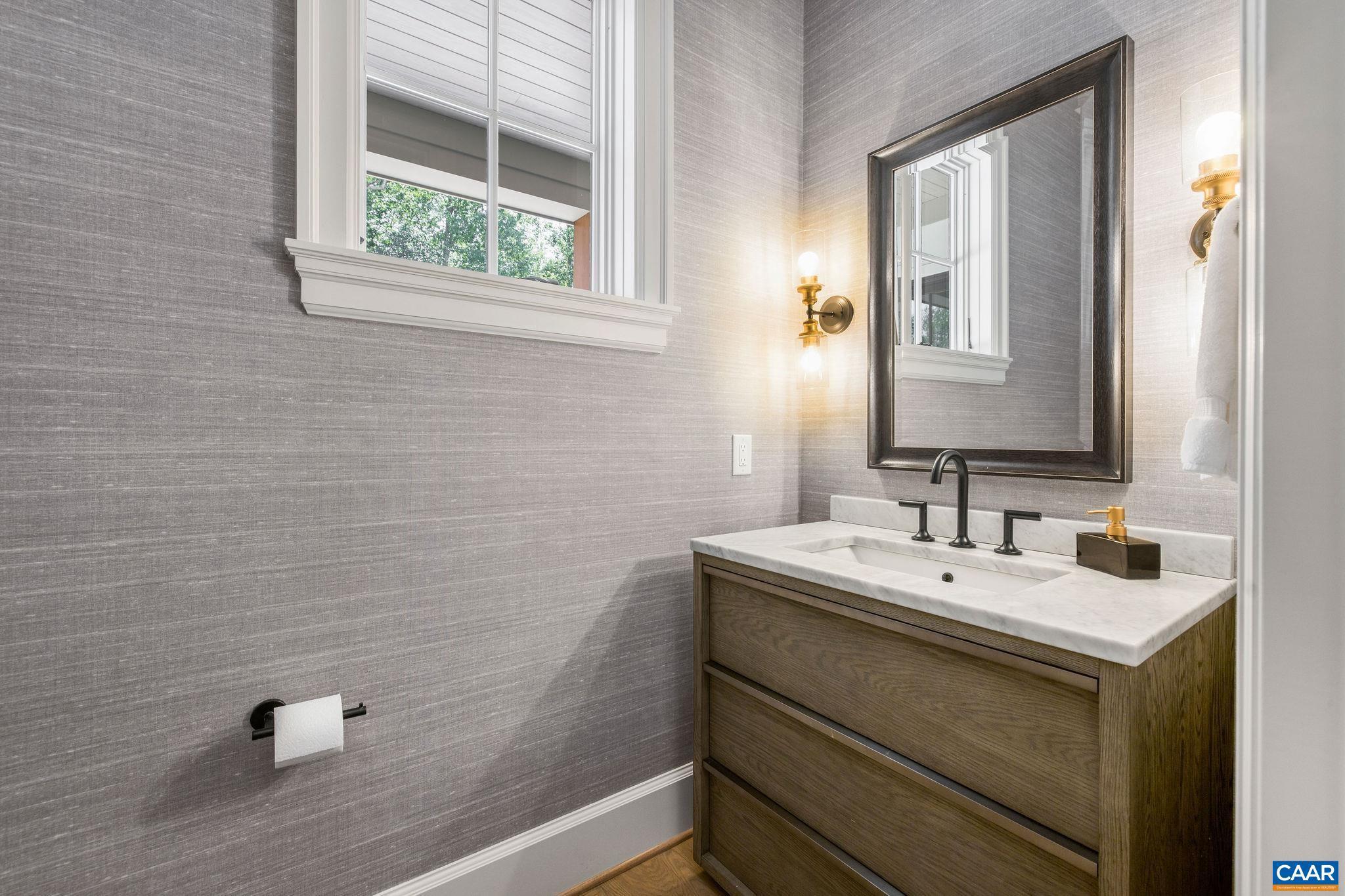 COLTHURST FARM - Residential