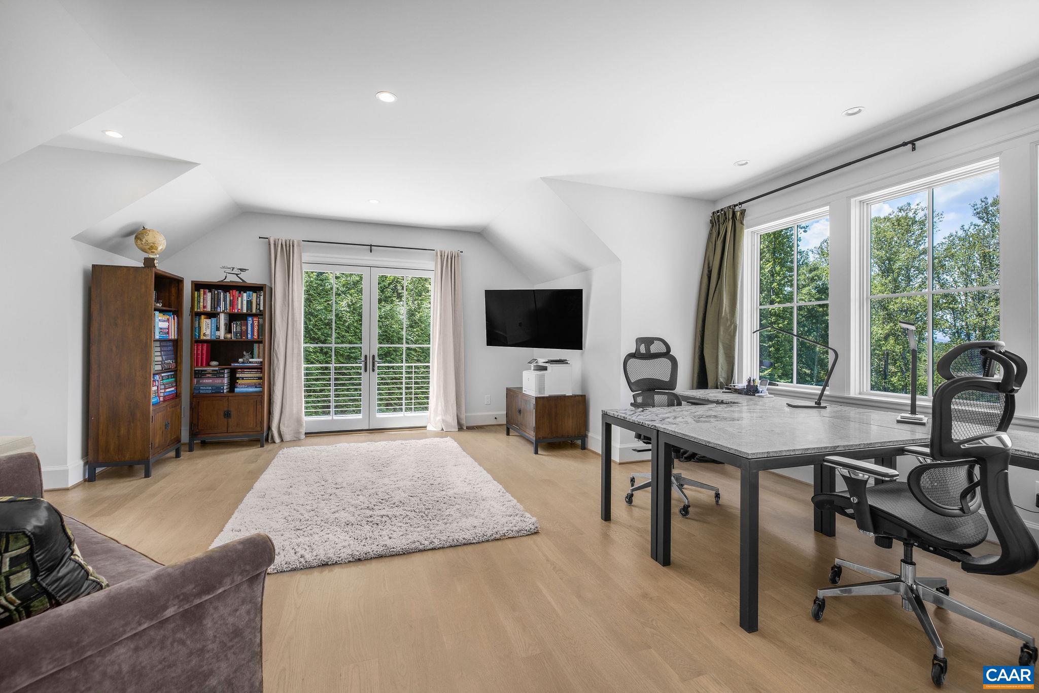 COLTHURST FARM - Residential