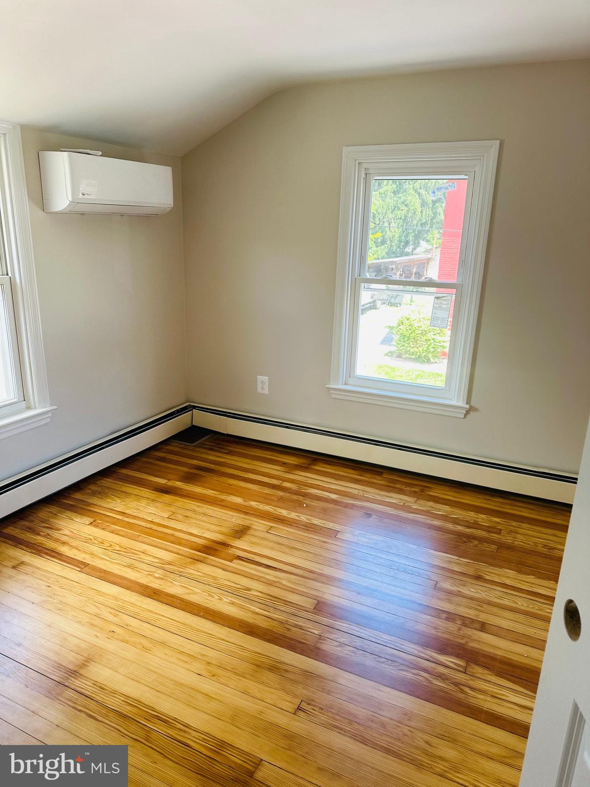 FUNKSTOWN - Residential