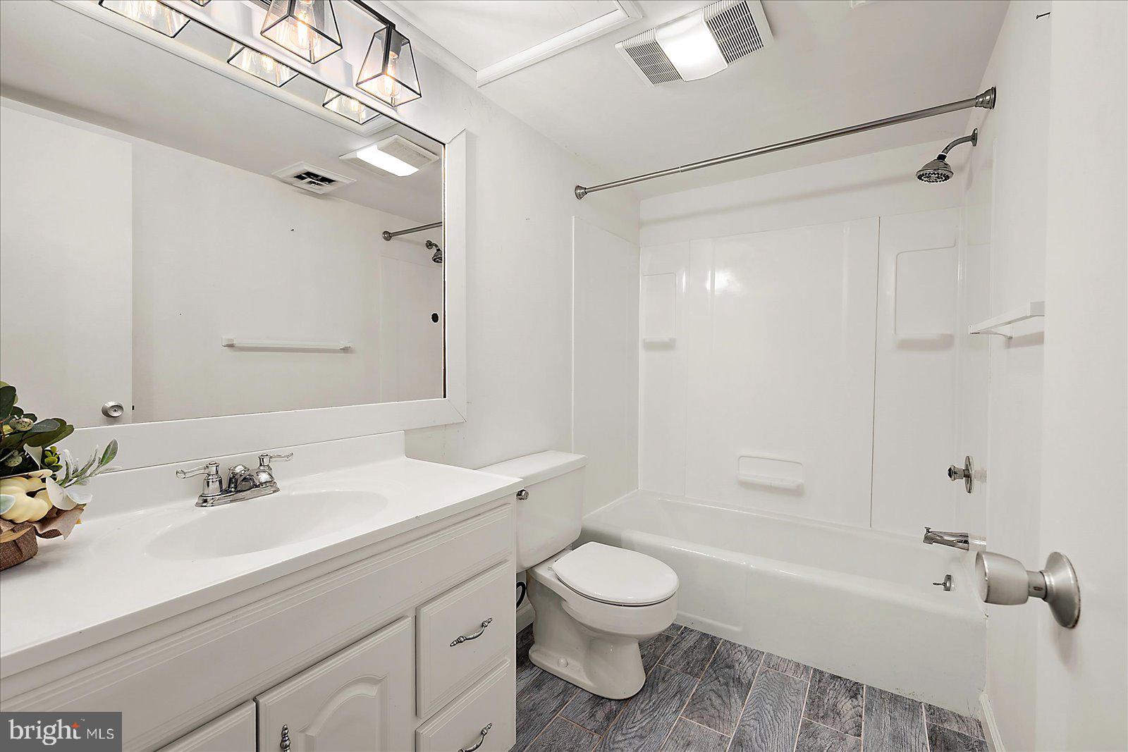 OCEAN PINES - BAY COLONY - Residential