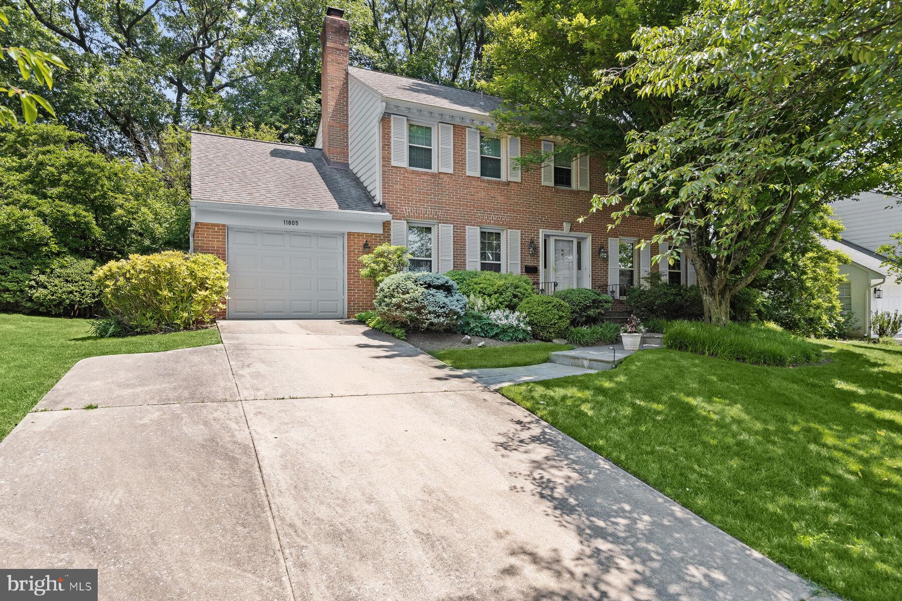 MONTROSE WOODS - Residential