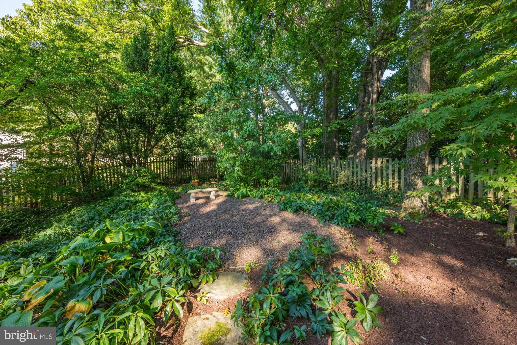 MONTROSE WOODS - Residential