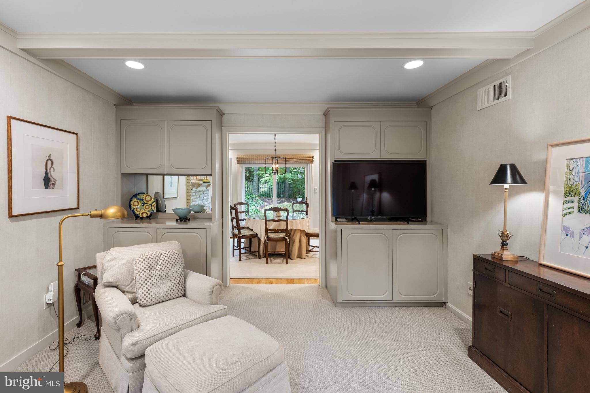 MONTROSE WOODS - Residential