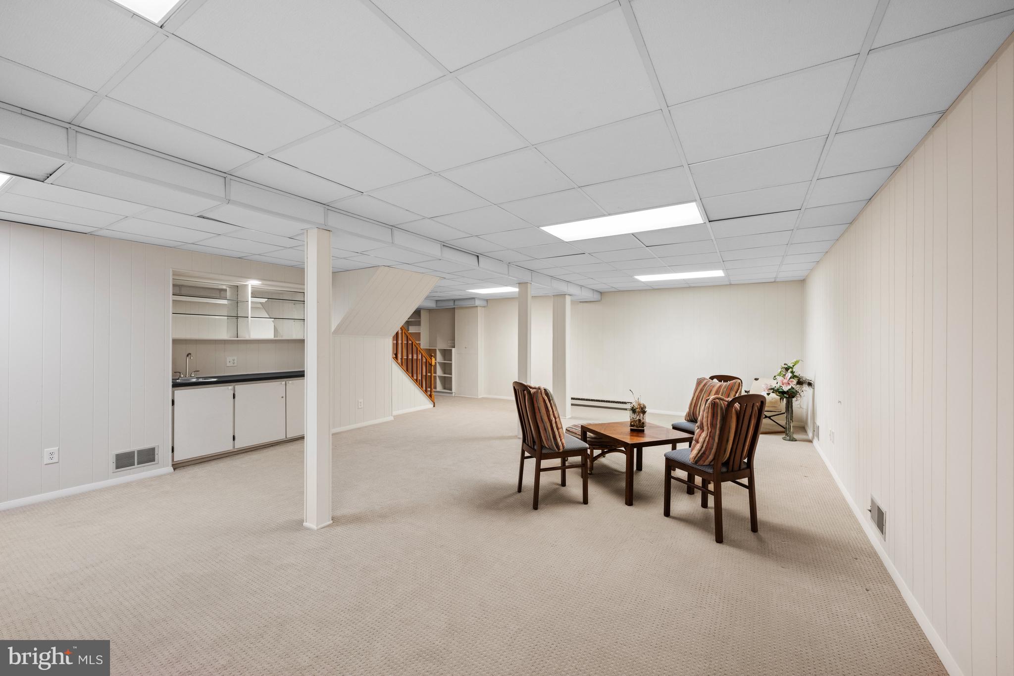 MONTROSE WOODS - Residential