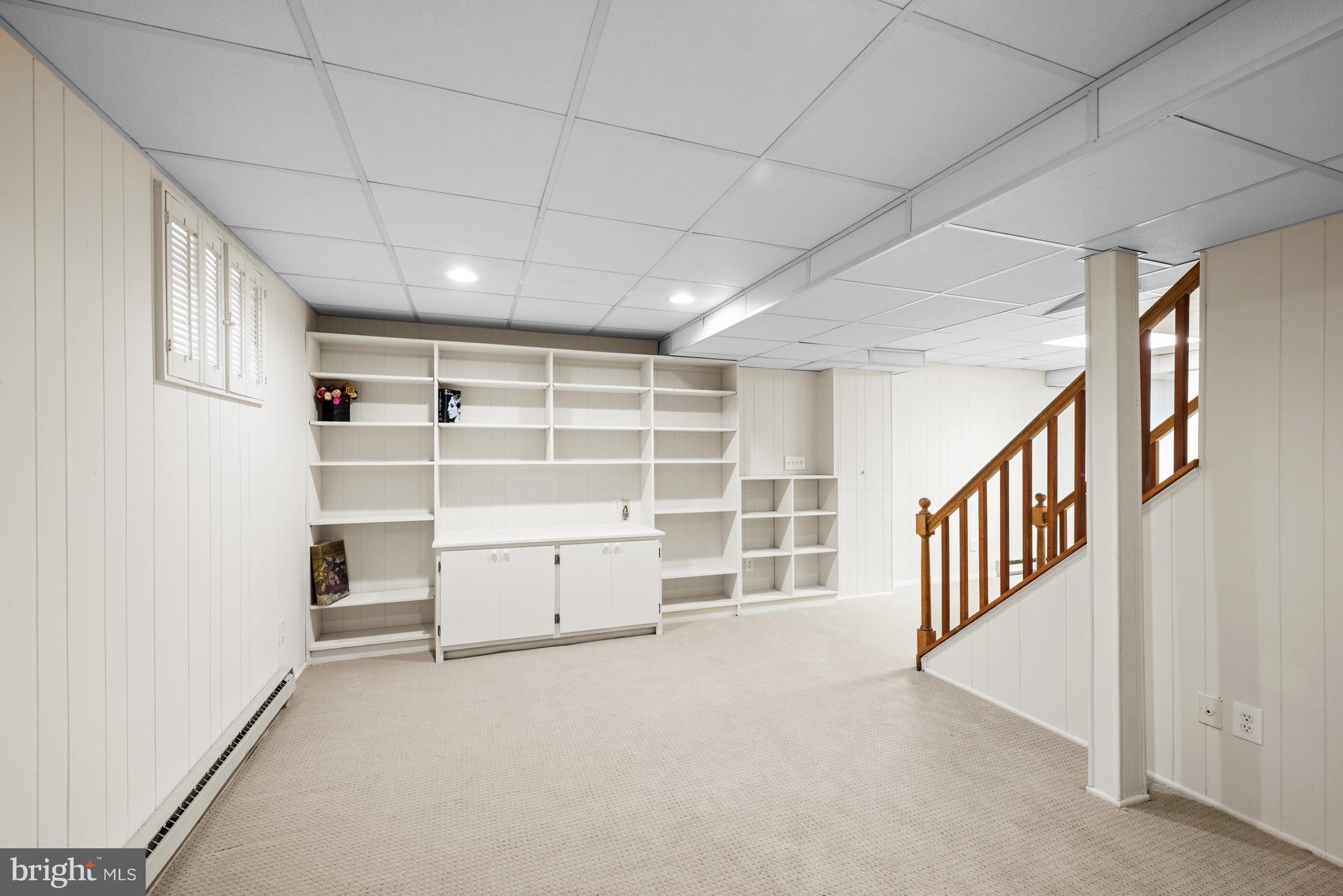 MONTROSE WOODS - Residential