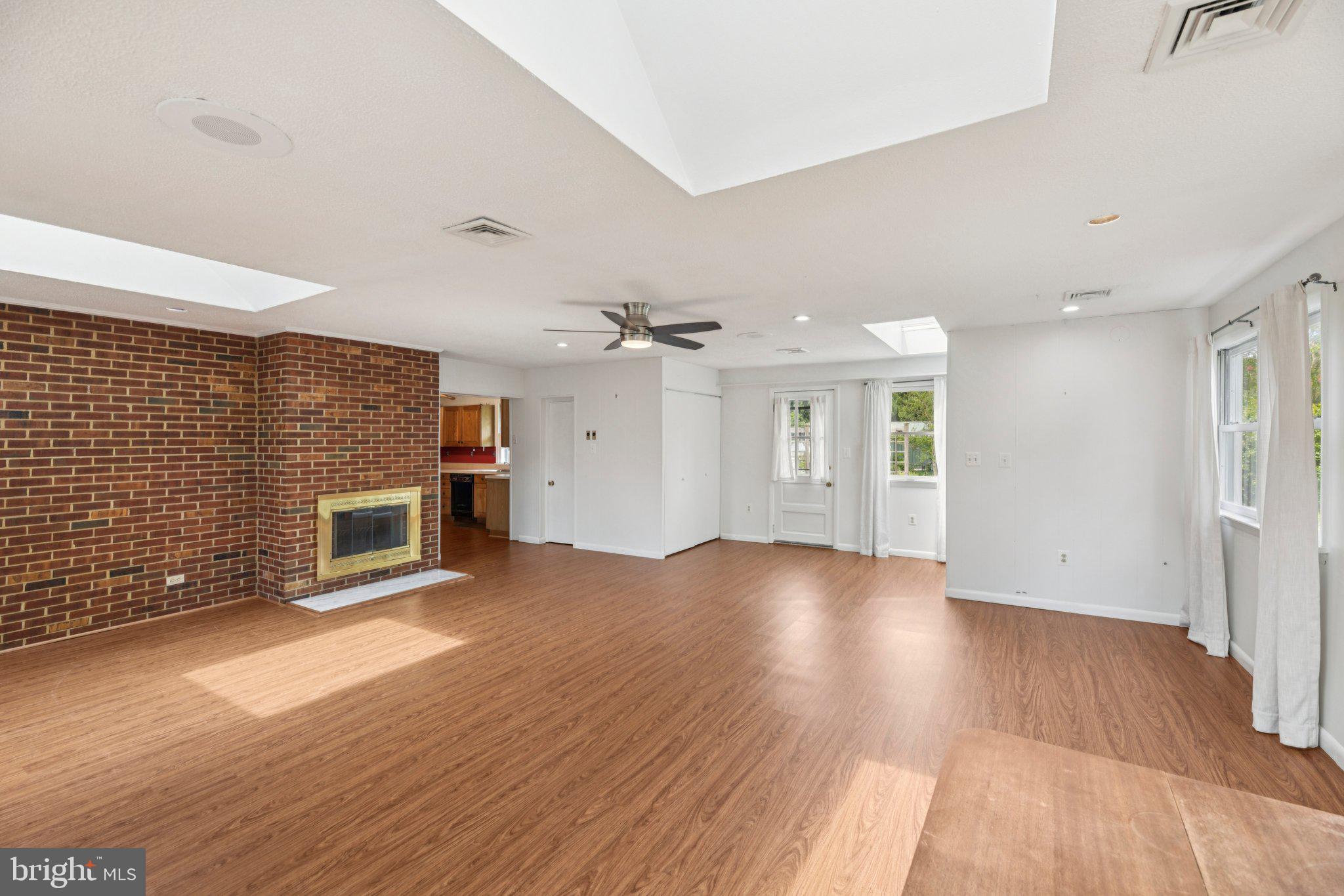 PONDER COVE BEACH - Residential