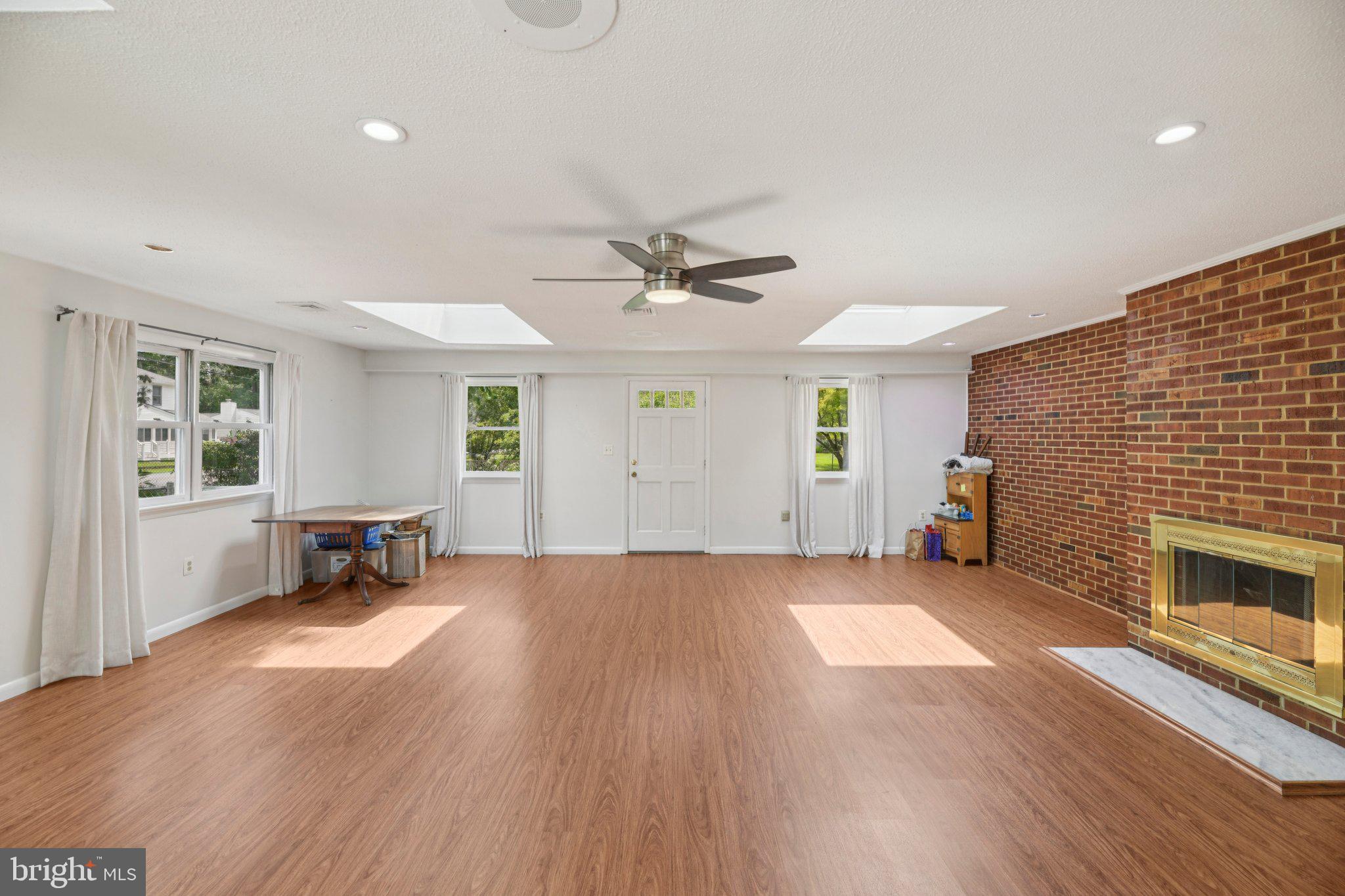 916 EDGEWOOD ROAD