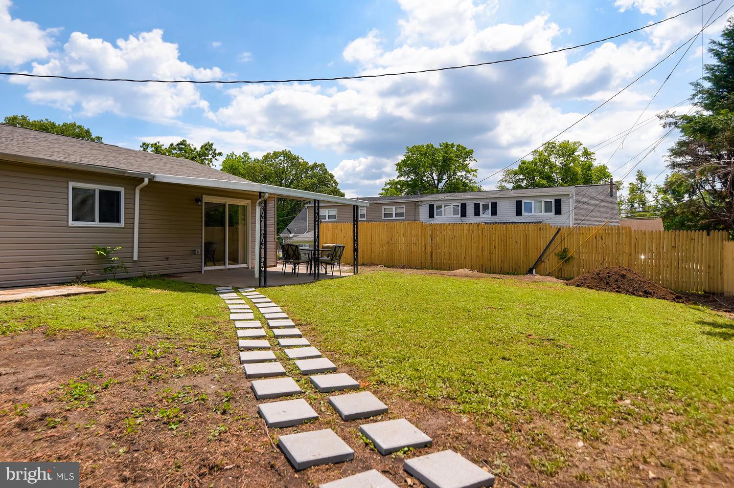 DOUBLE ROCK - Residential