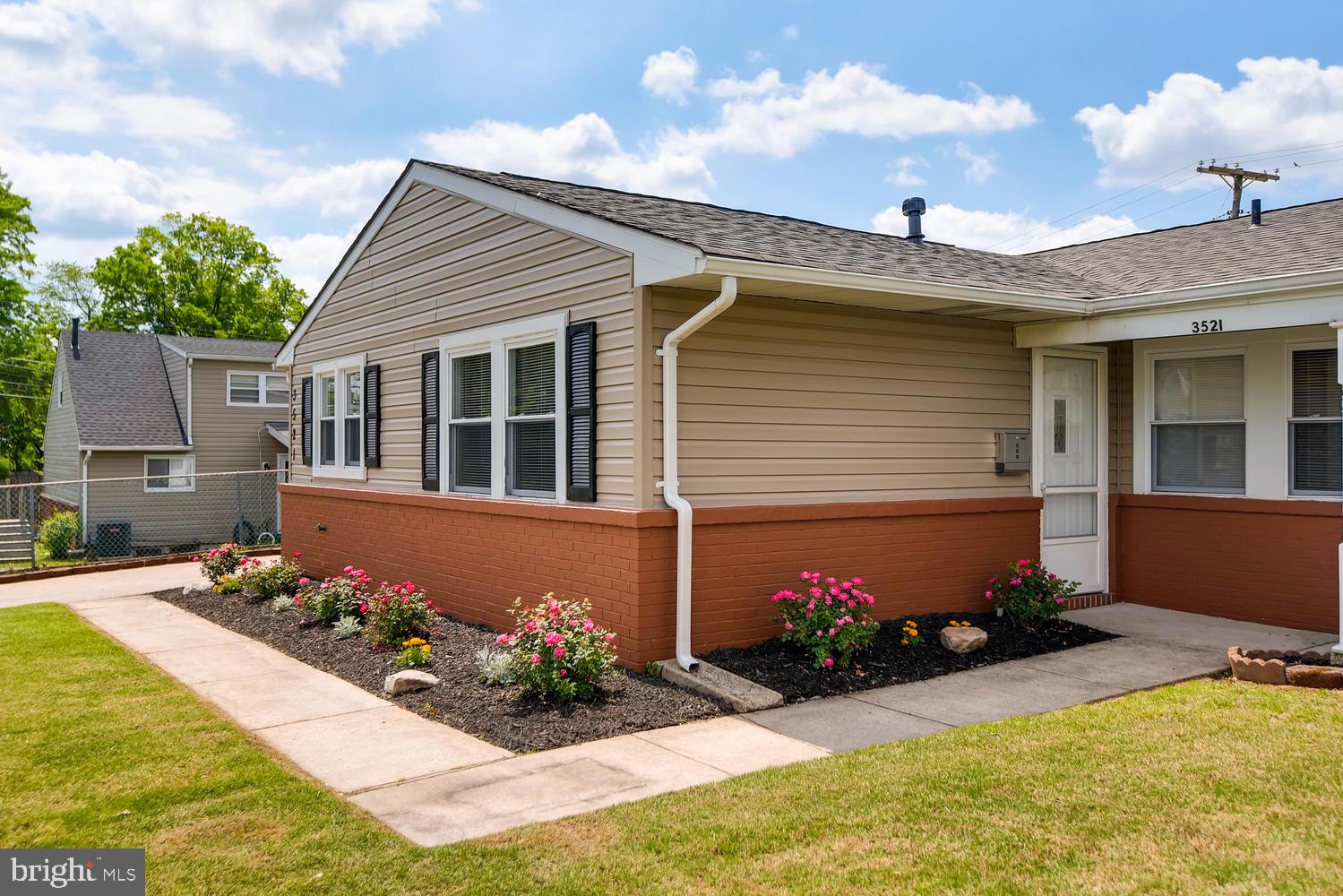 DOUBLE ROCK - Residential