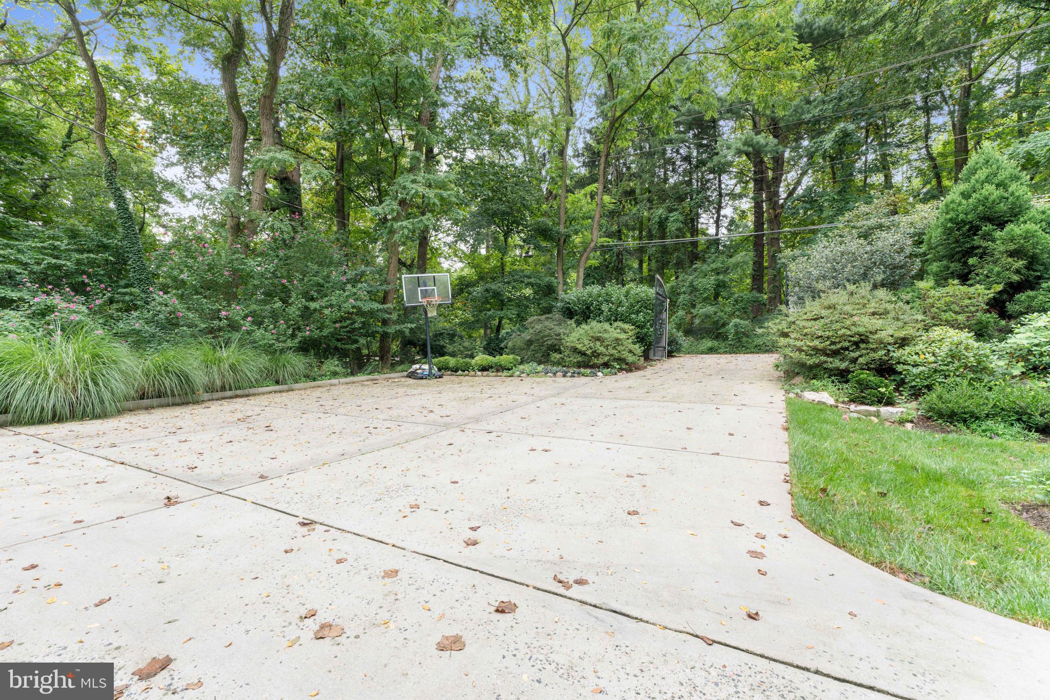 CHESTERBROOK - Residential Lease