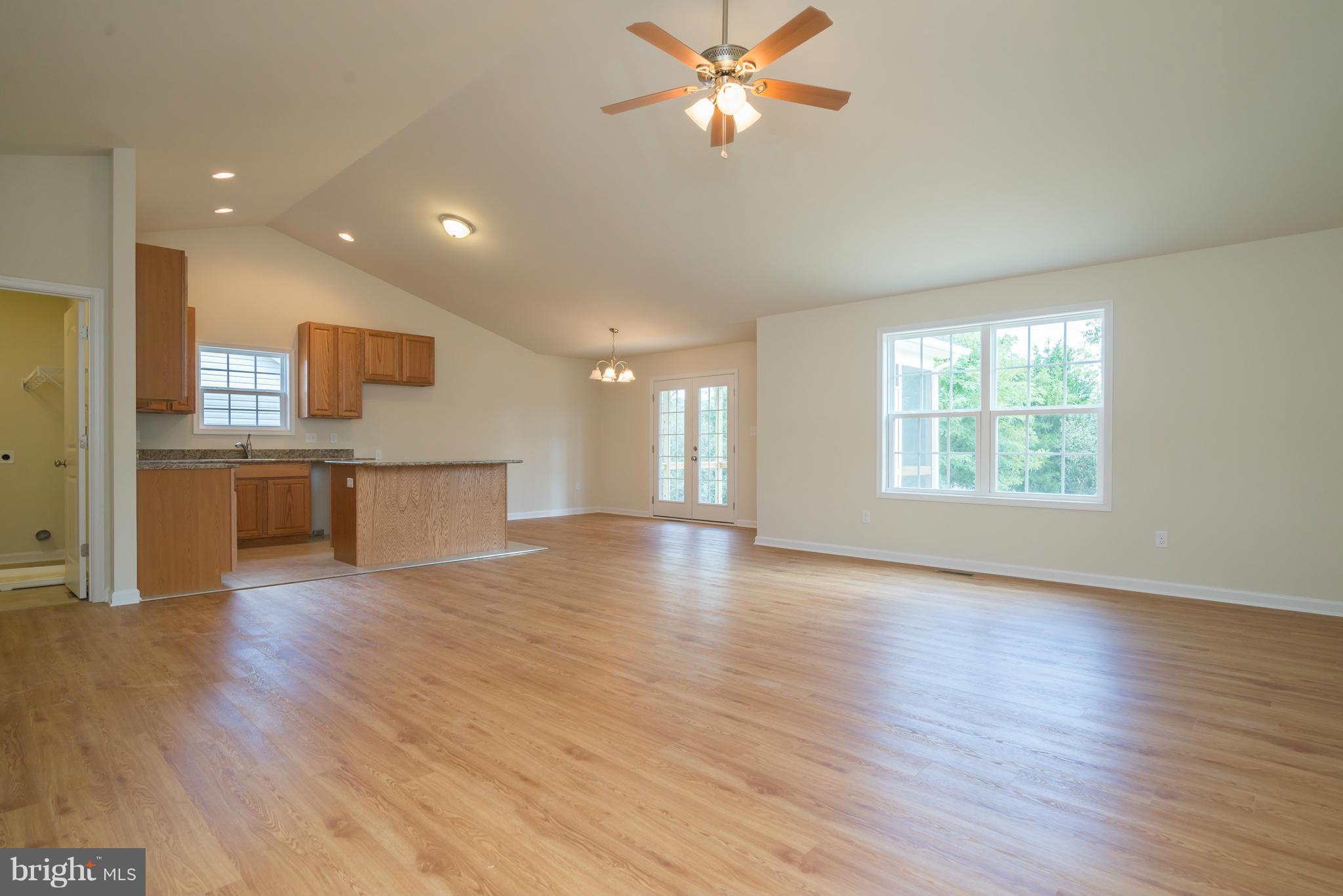 BOYDS CROSSING - Residential