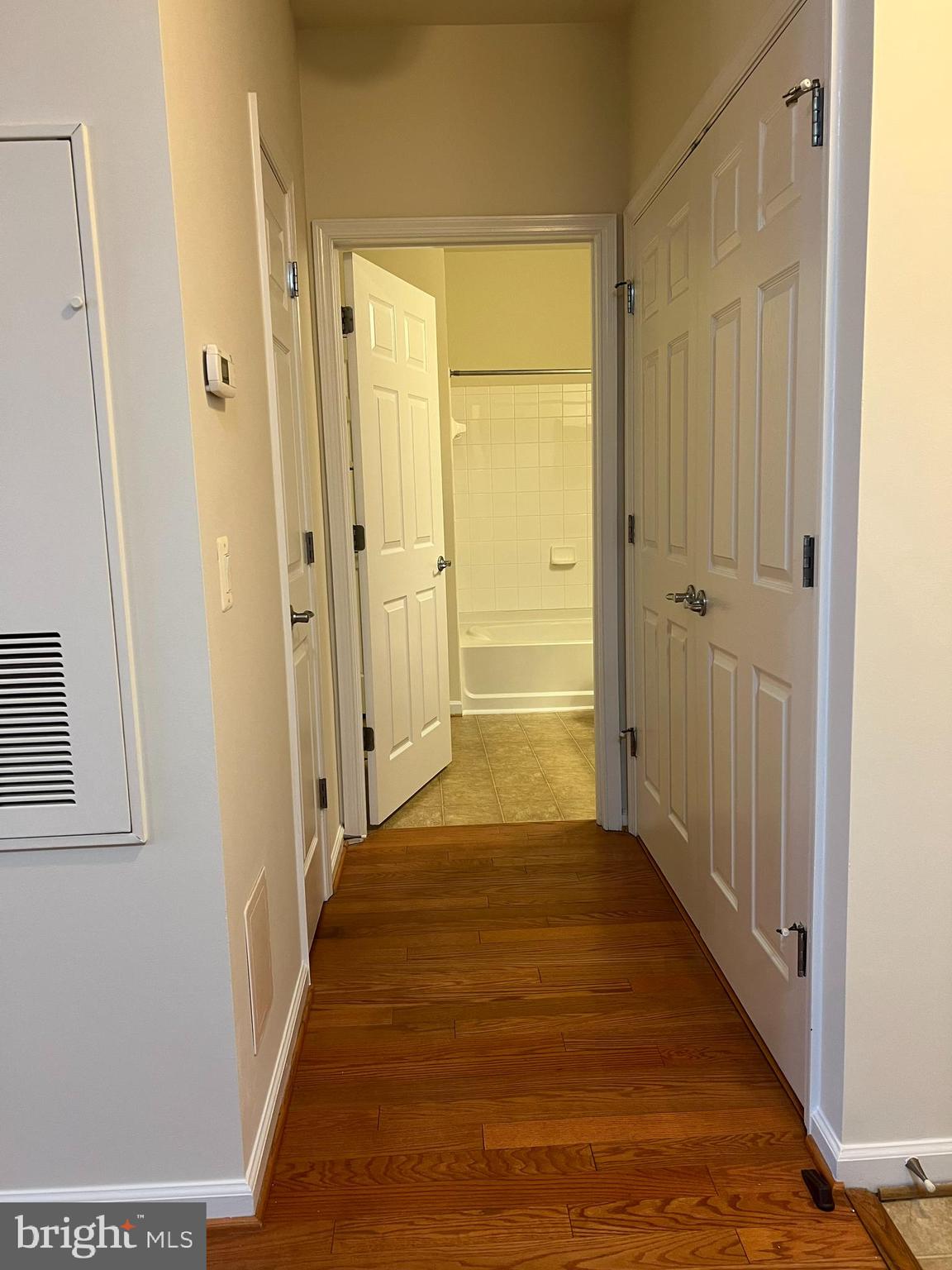 CHANTILLY PARK - Residential Lease