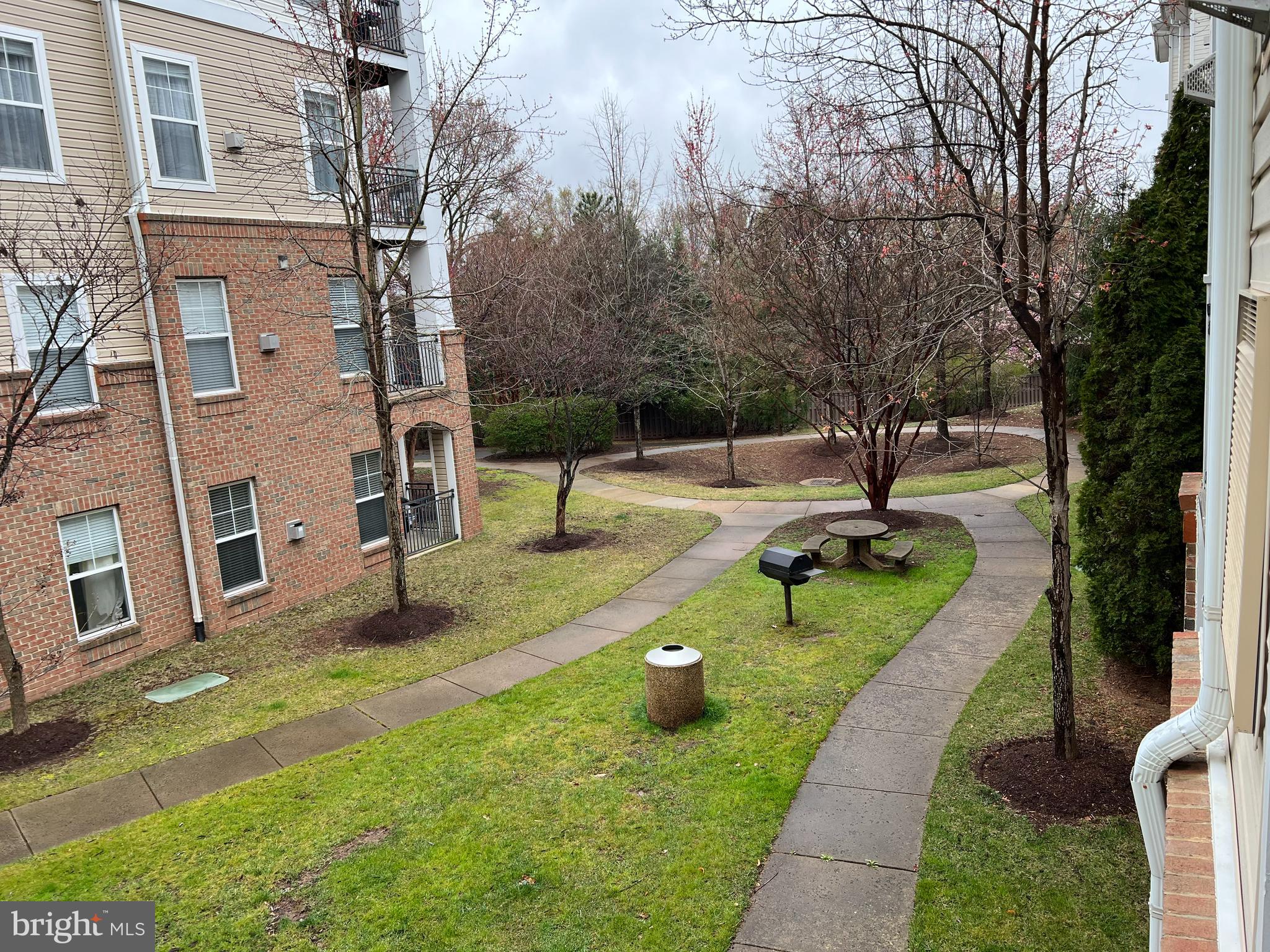 CHANTILLY PARK - Residential Lease