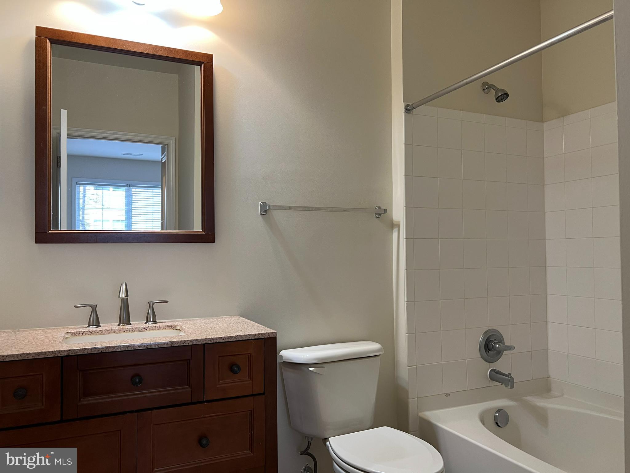 CHANTILLY PARK - Residential Lease