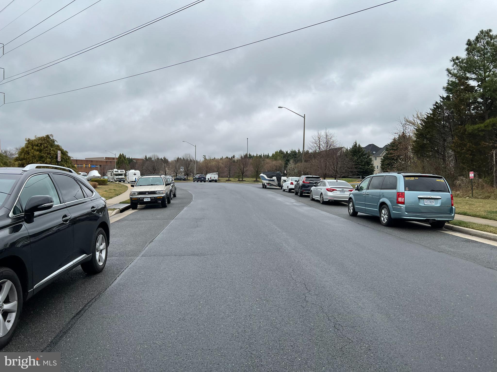 CHANTILLY PARK - Residential Lease