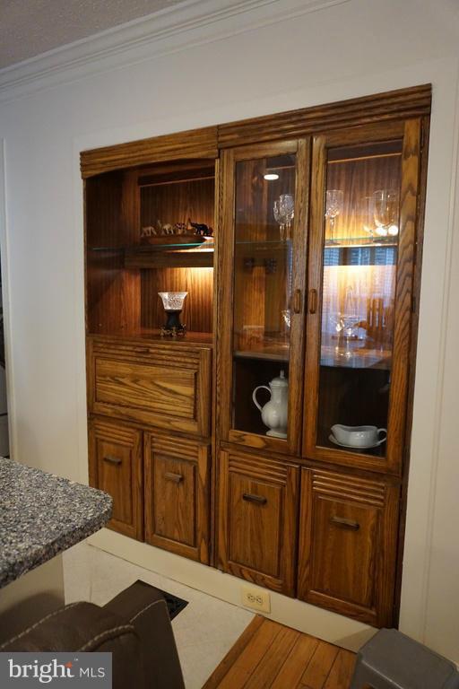 SENECA PARK NORTH - Residential Lease