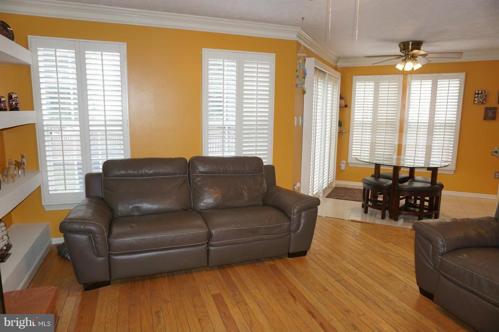 SENECA PARK NORTH - Residential Lease