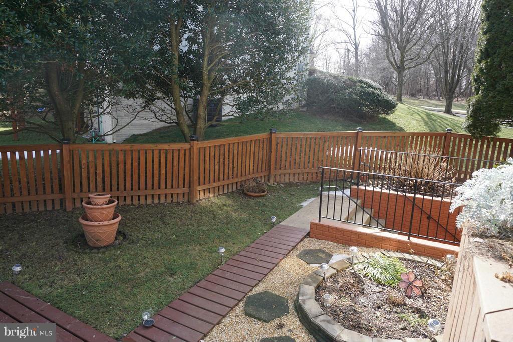 SENECA PARK NORTH - Residential Lease