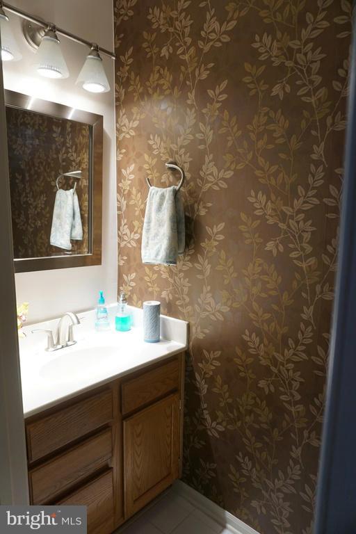 SENECA PARK NORTH - Residential Lease