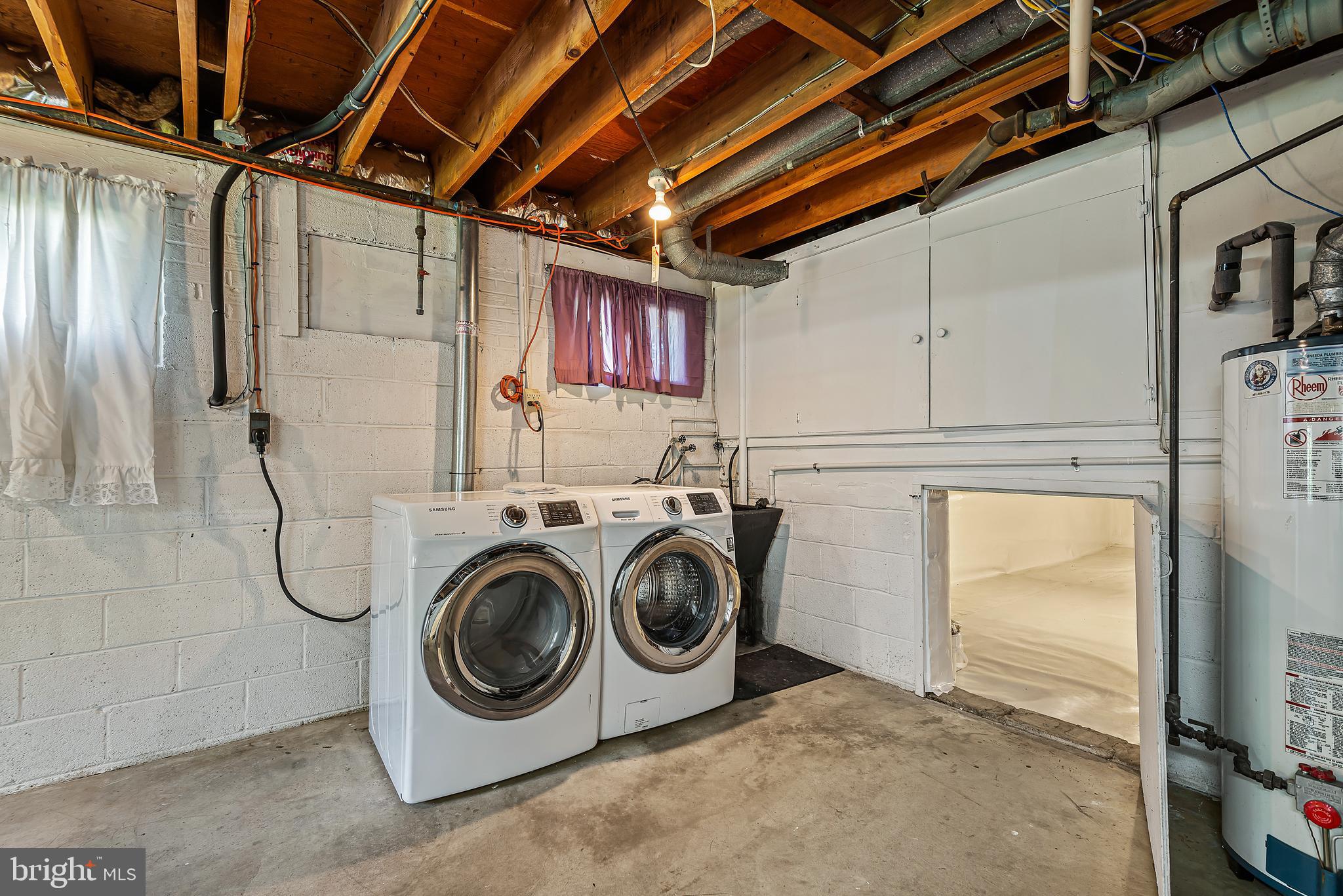 HUNGERFORD - Residential