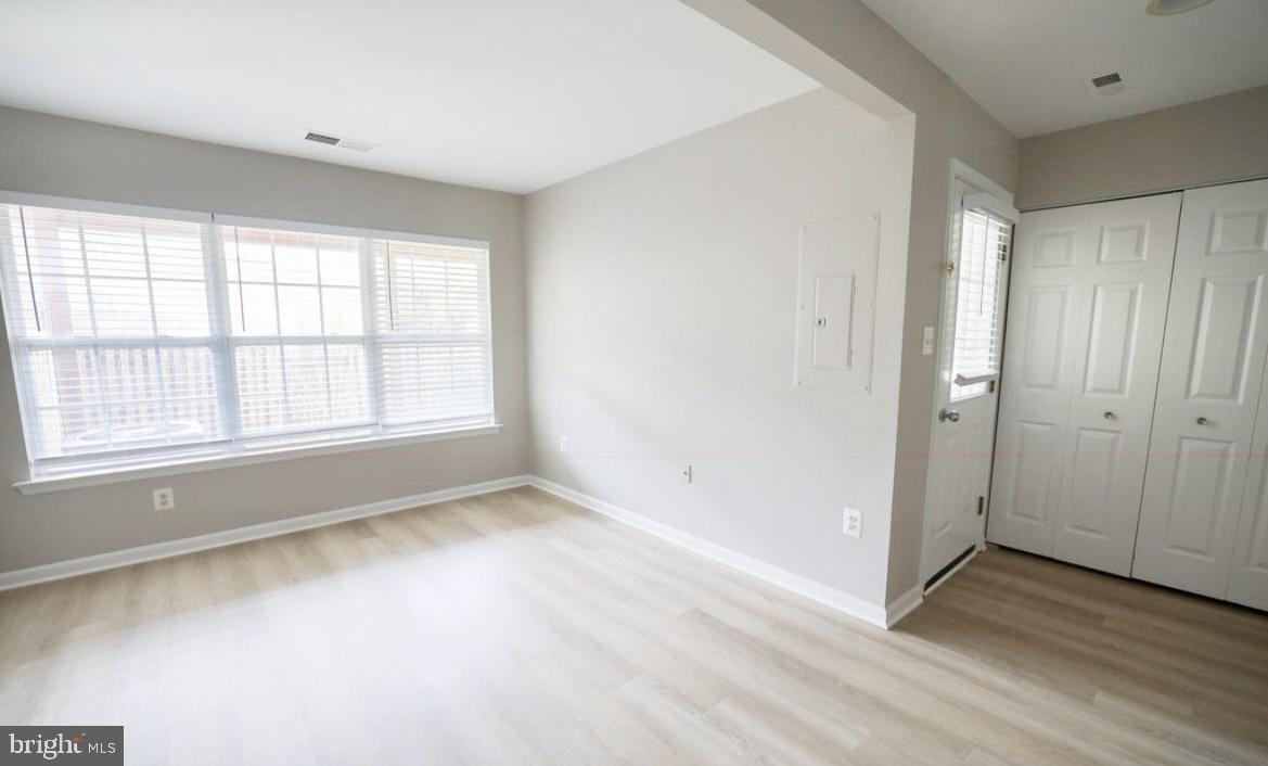 JEFFERSON VILLAGE - Residential Lease