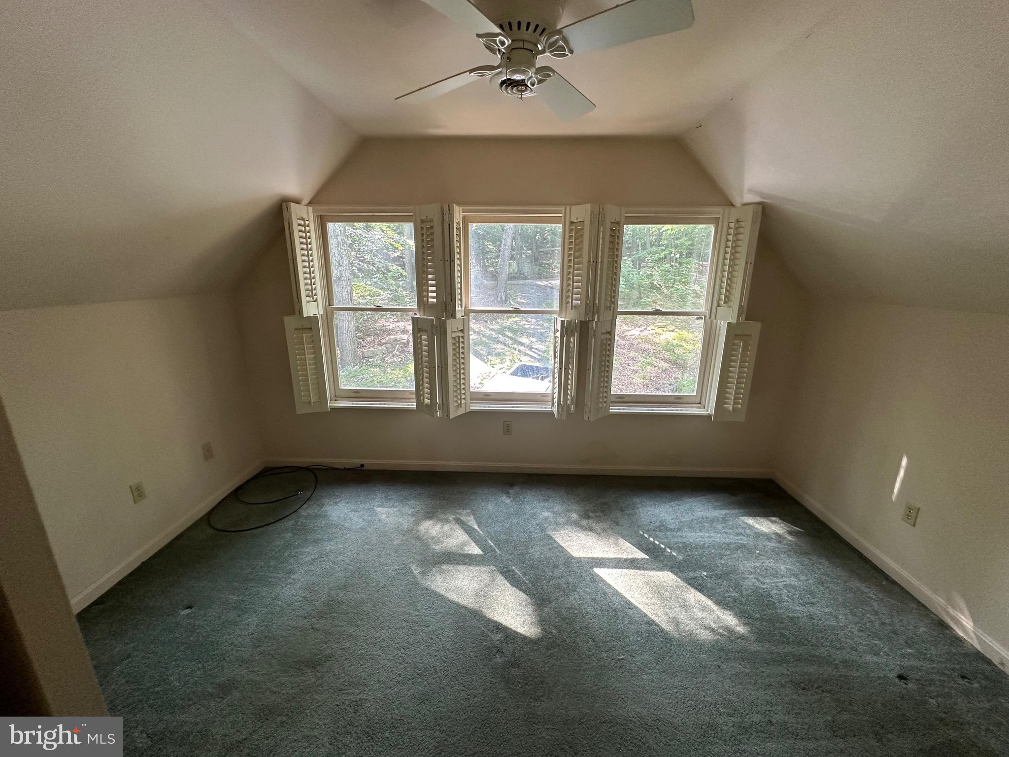 COOLFONT MOUNTAINSIDE - Residential