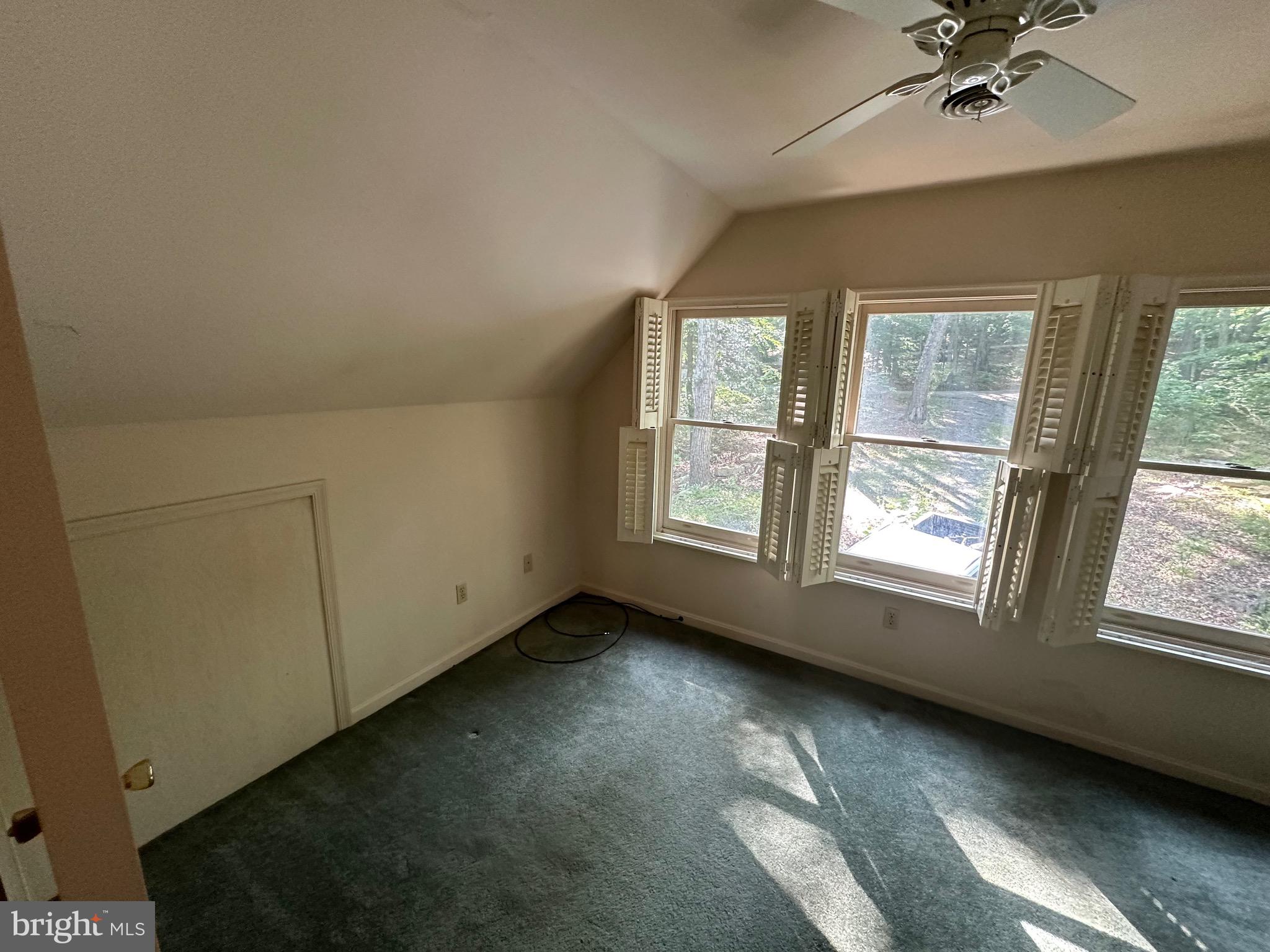 COOLFONT MOUNTAINSIDE - Residential