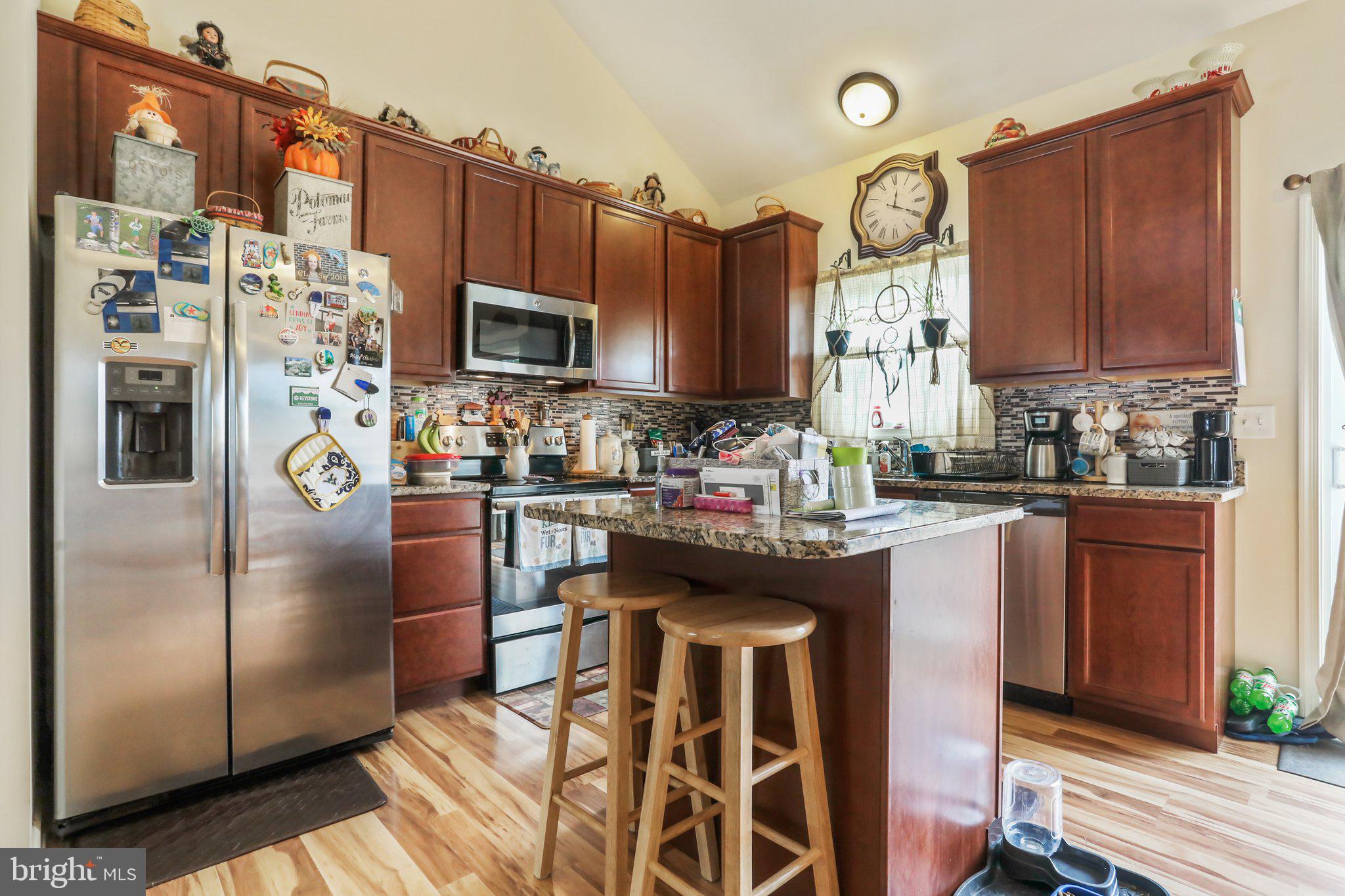 FORT HILL FARMS - Residential