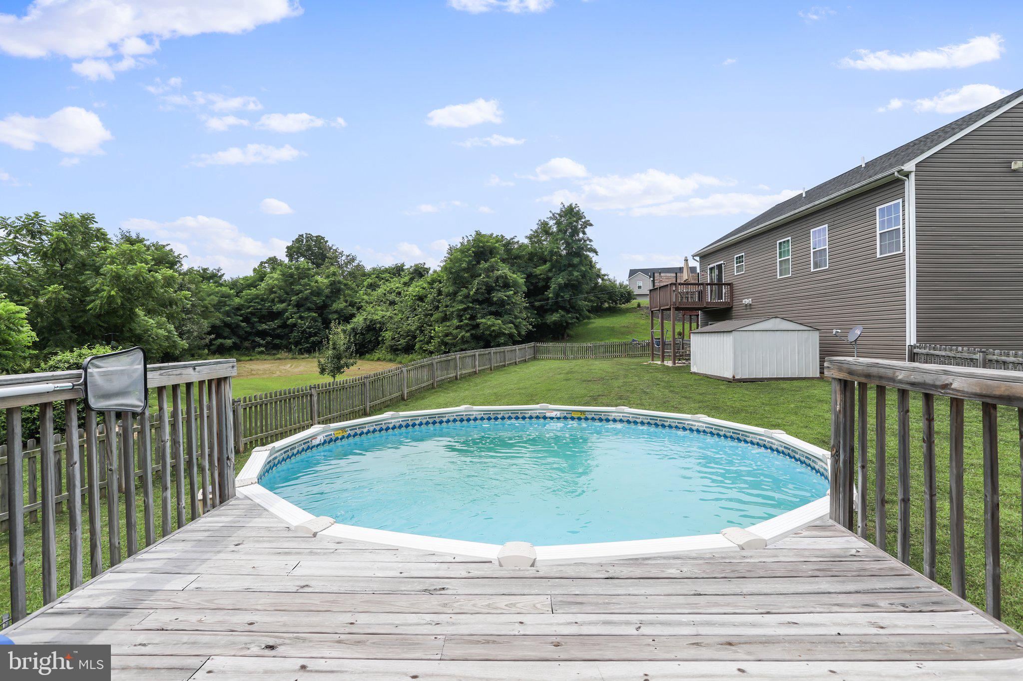 FORT HILL FARMS - Residential