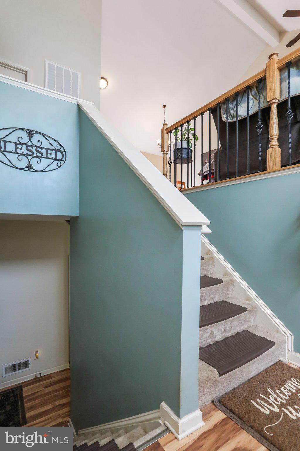 FORT HILL FARMS - Residential