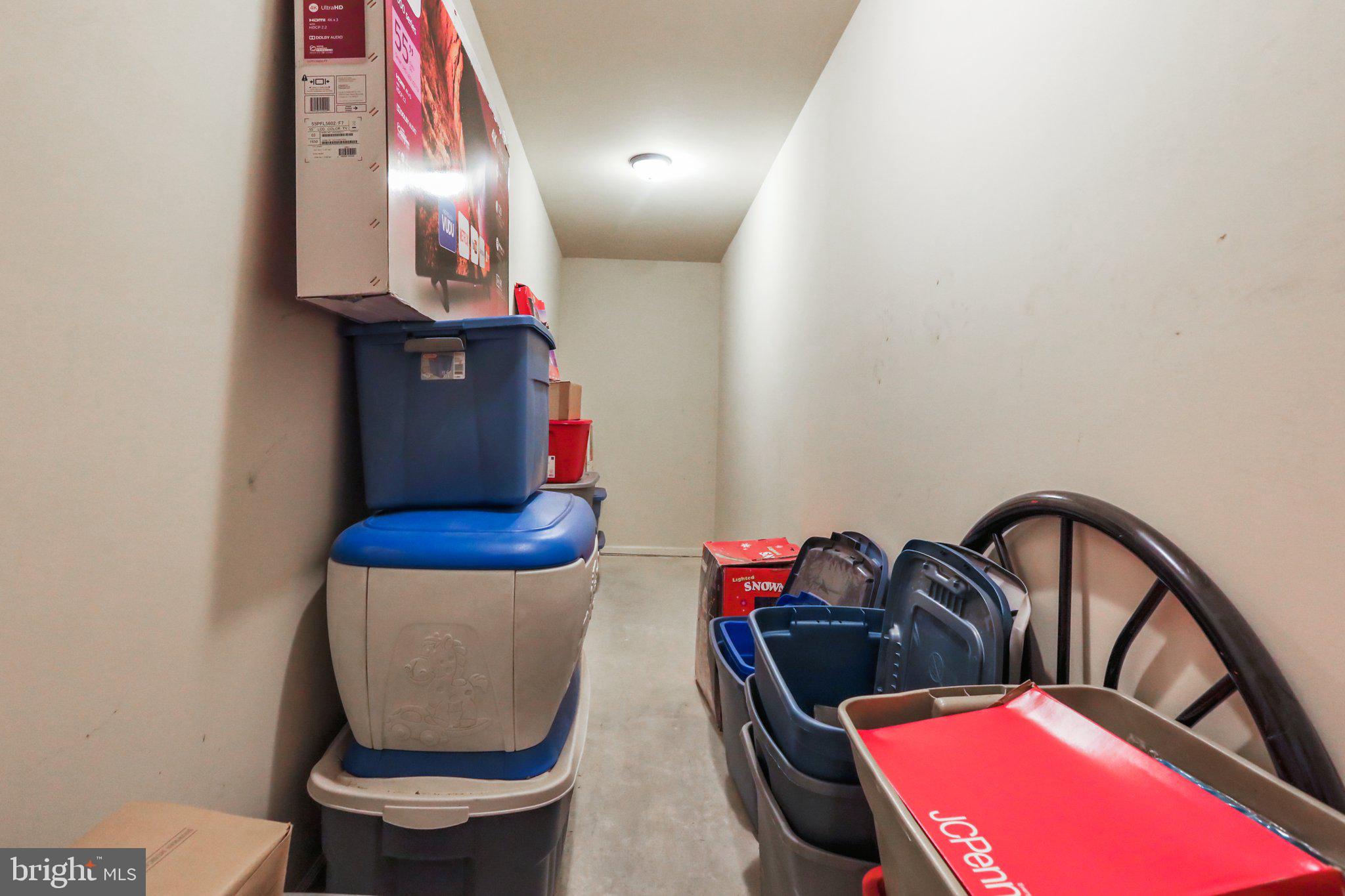 FORT HILL FARMS - Residential