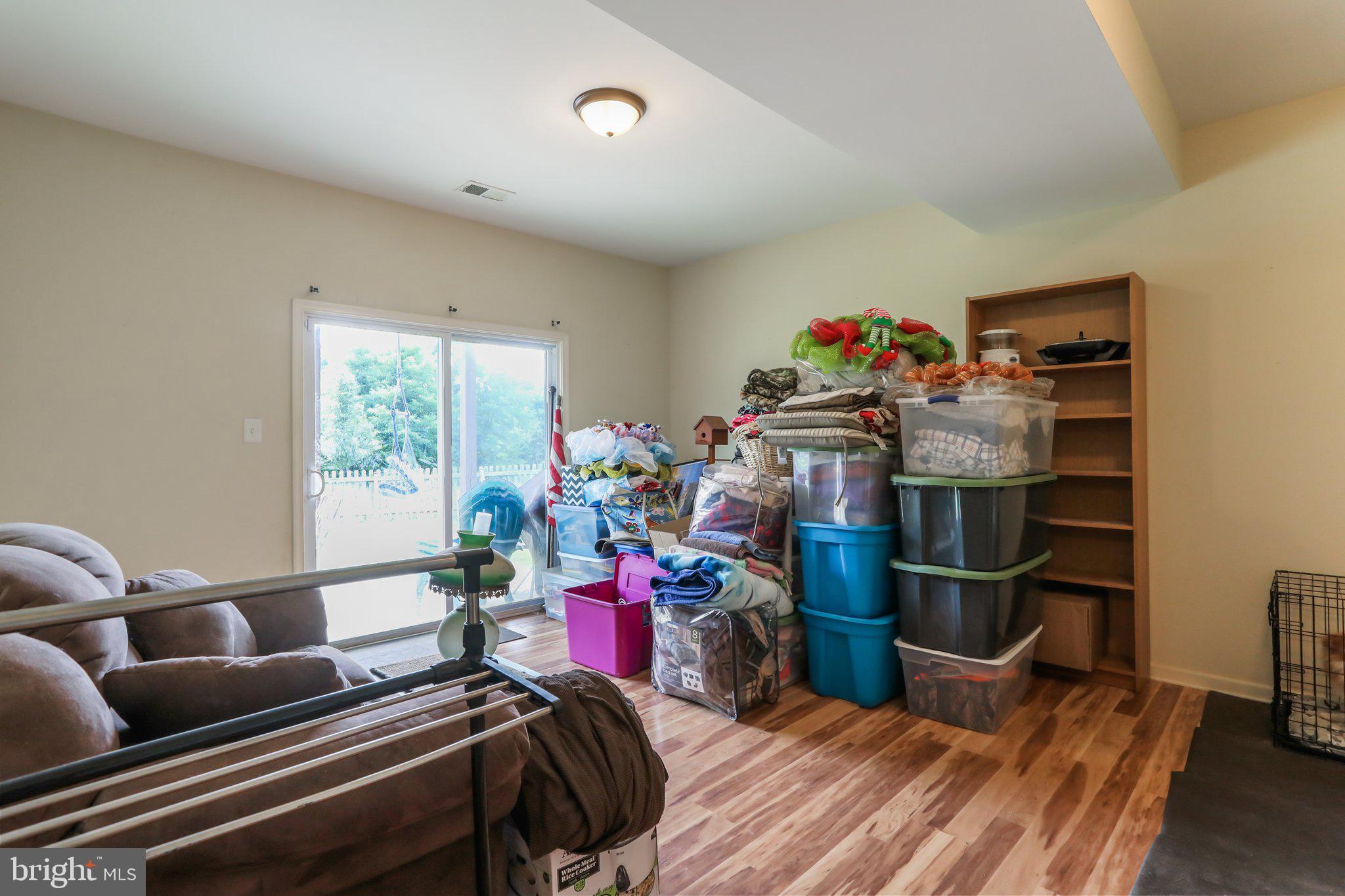 FORT HILL FARMS - Residential