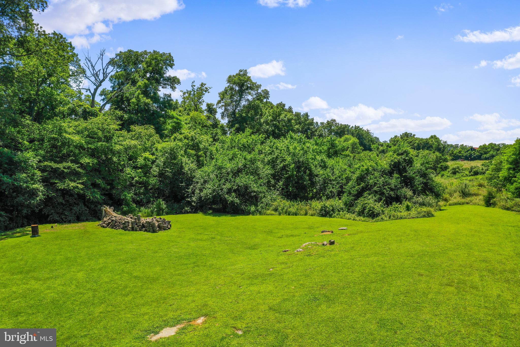 FORT HILL FARMS - Residential
