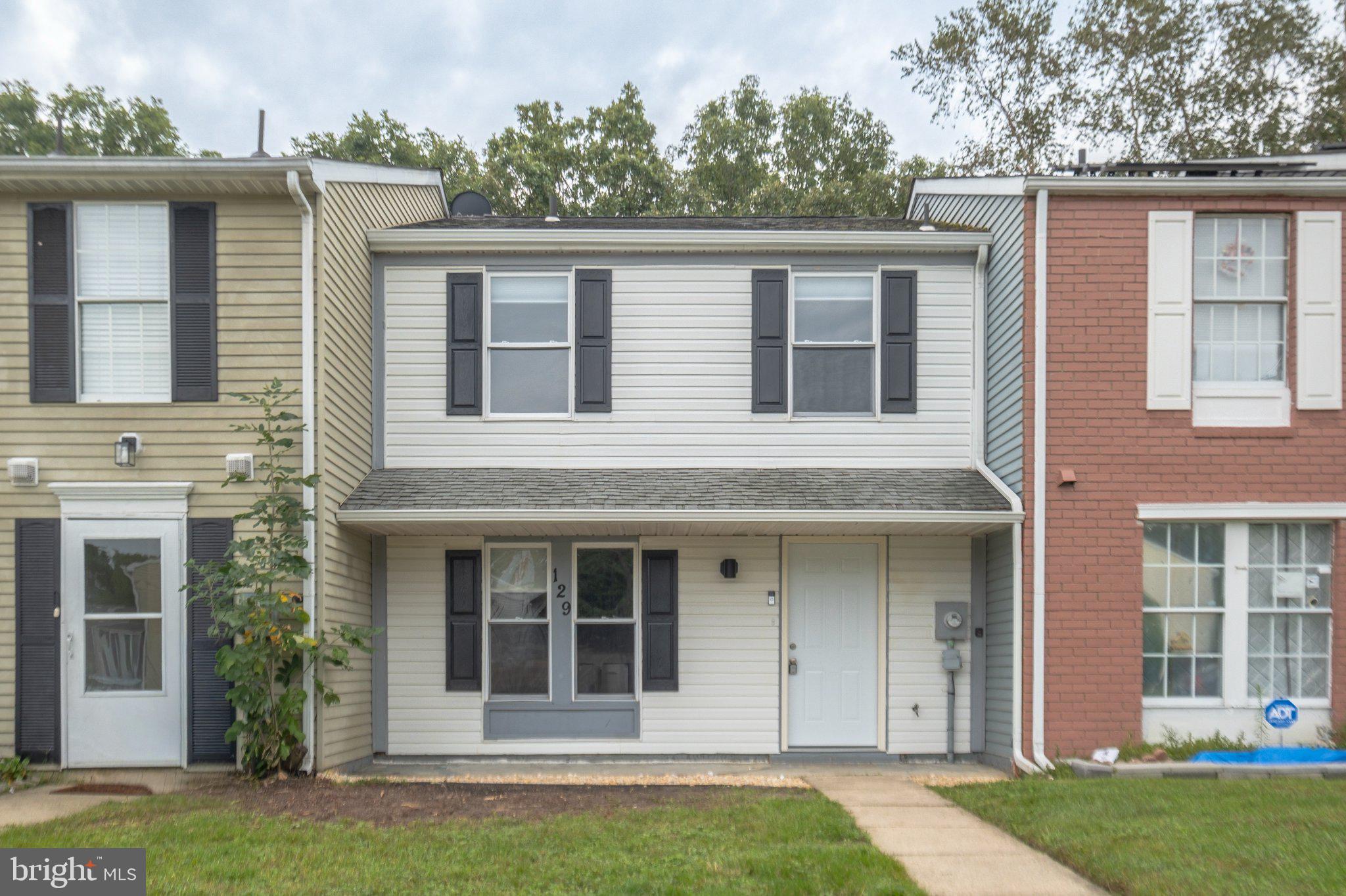 129 VILLA KNOLL COURT