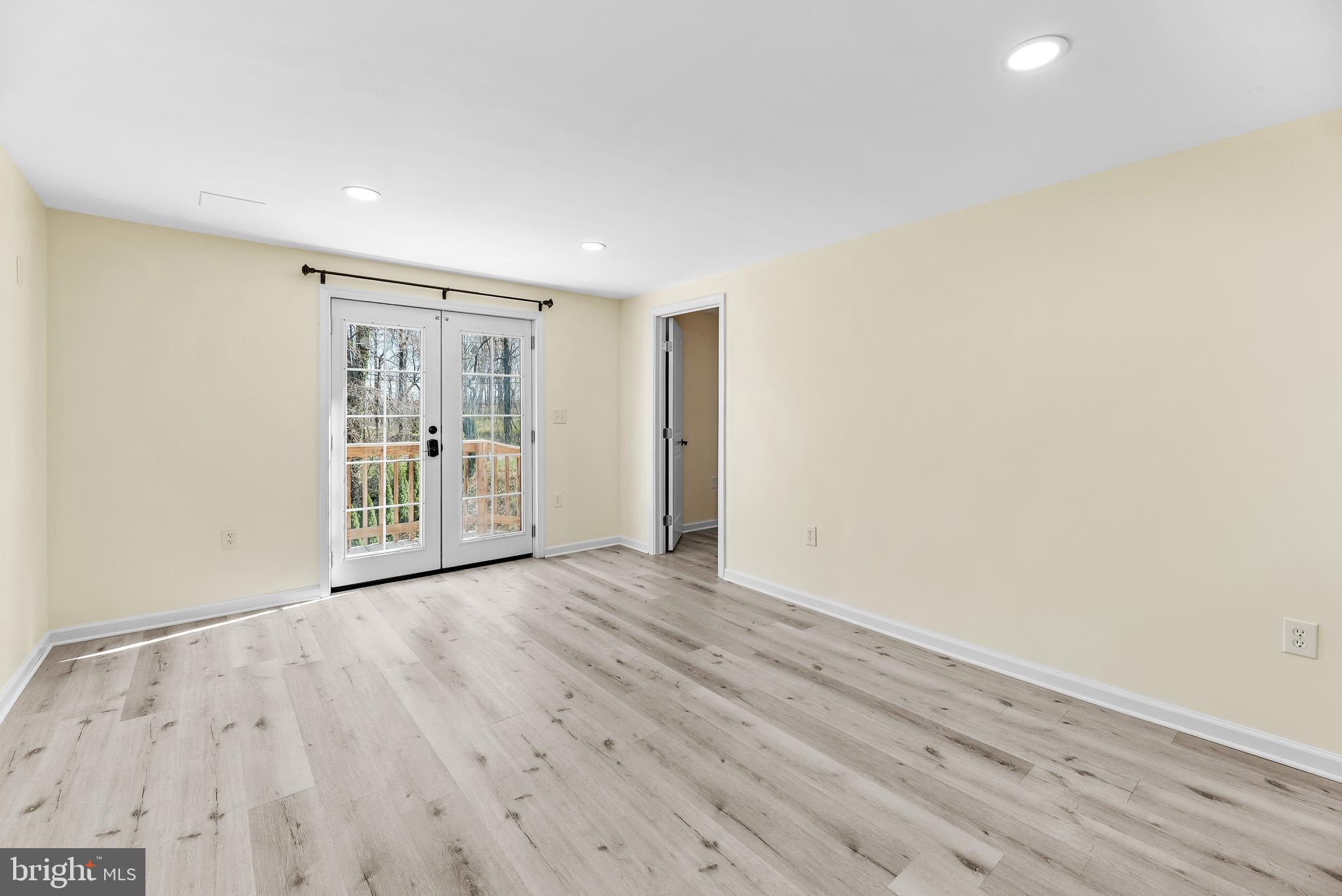 THE HIGHLANDS - Residential