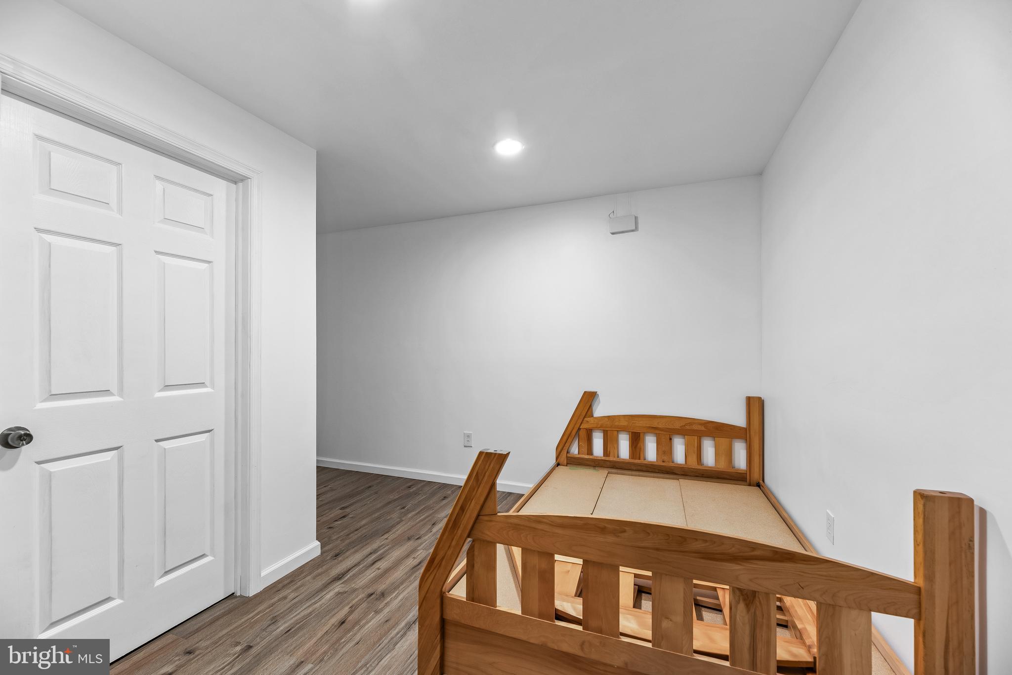 THE HIGHLANDS - Residential