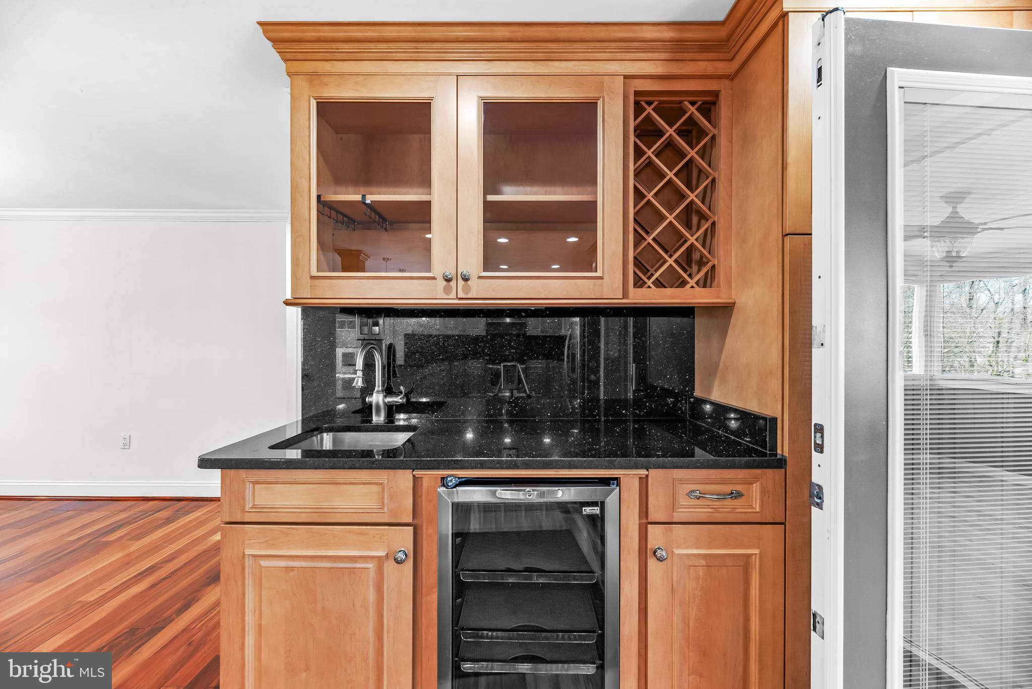 THE HIGHLANDS - Residential