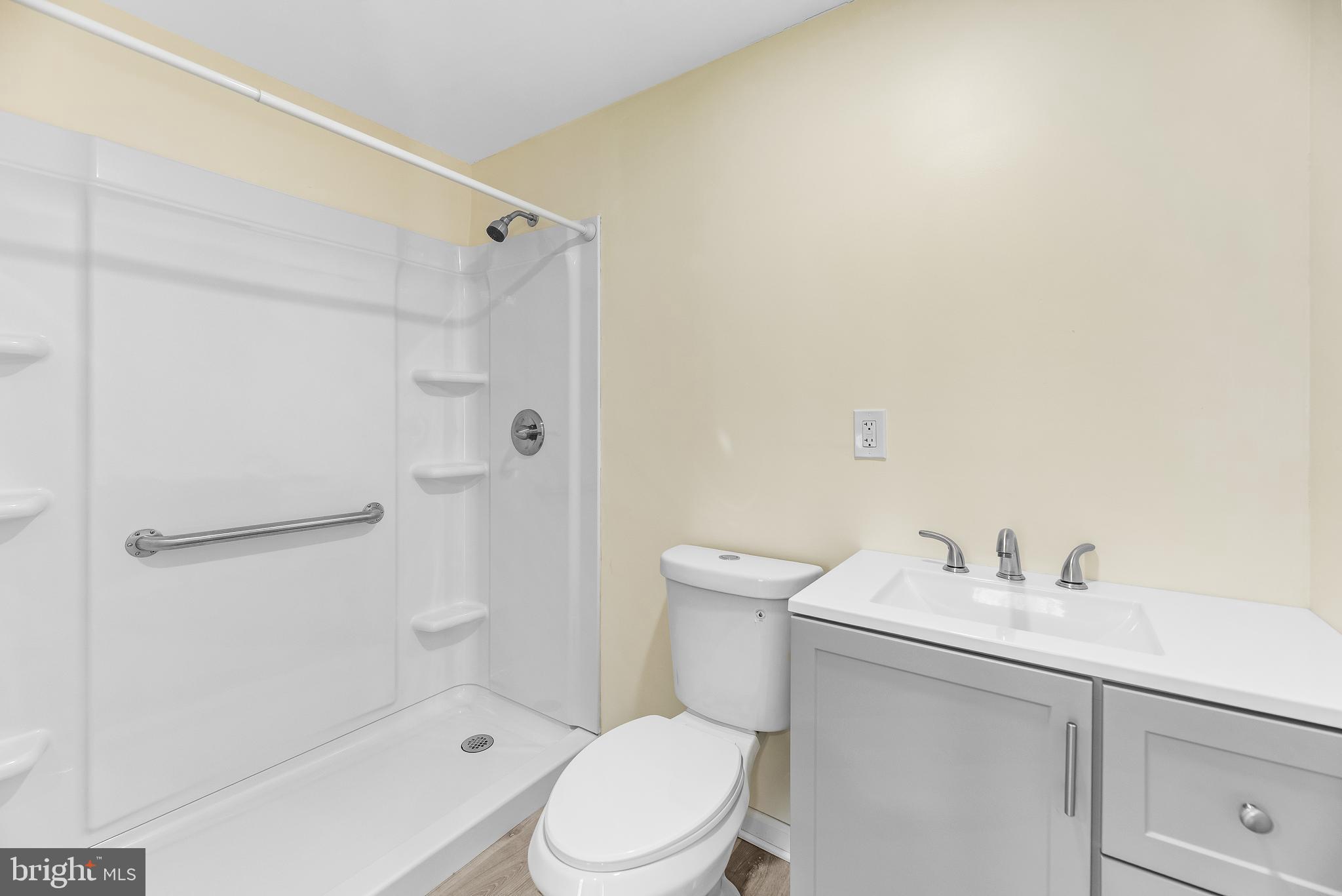 THE HIGHLANDS - Residential