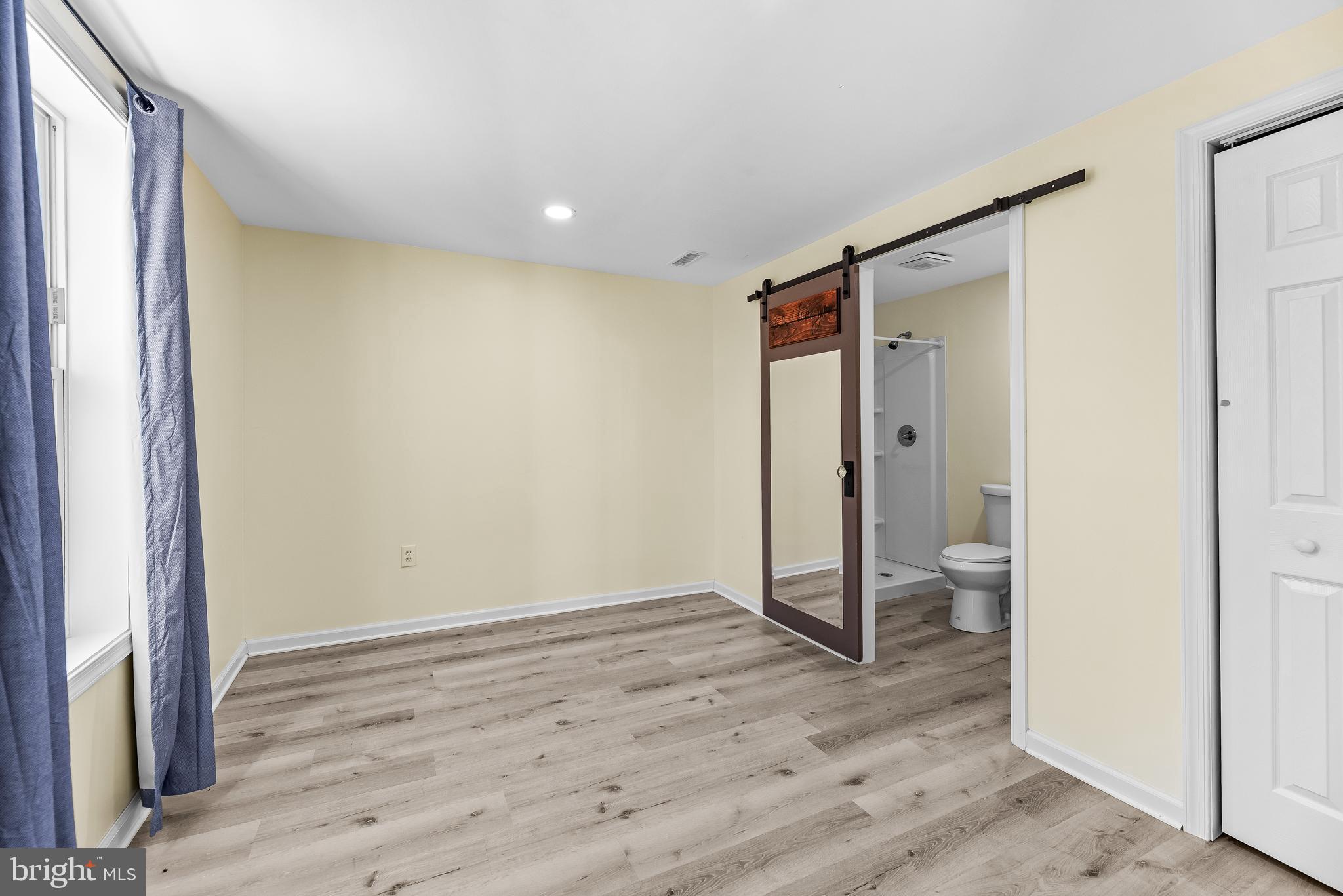 THE HIGHLANDS - Residential