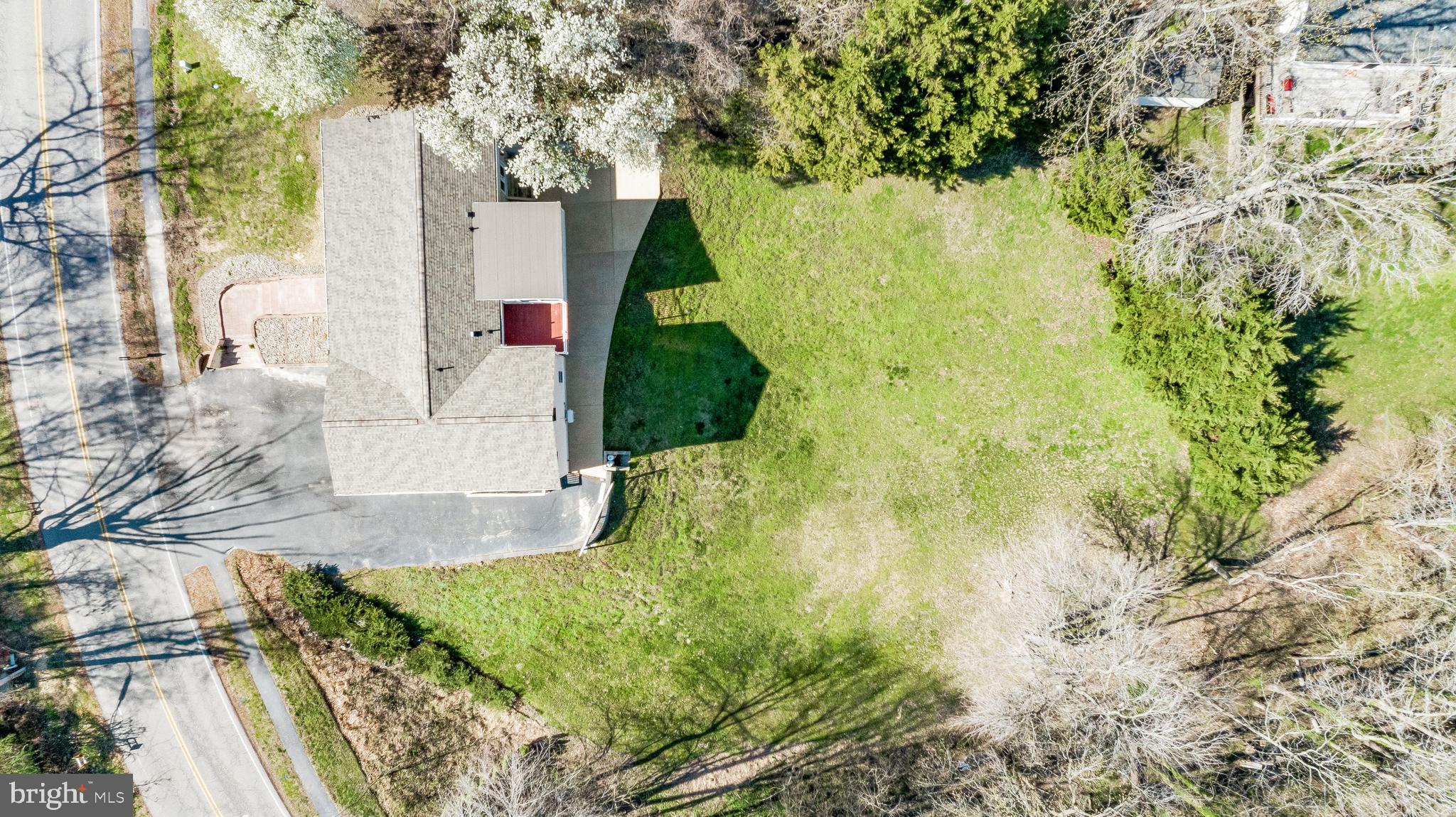 THE HIGHLANDS - Residential