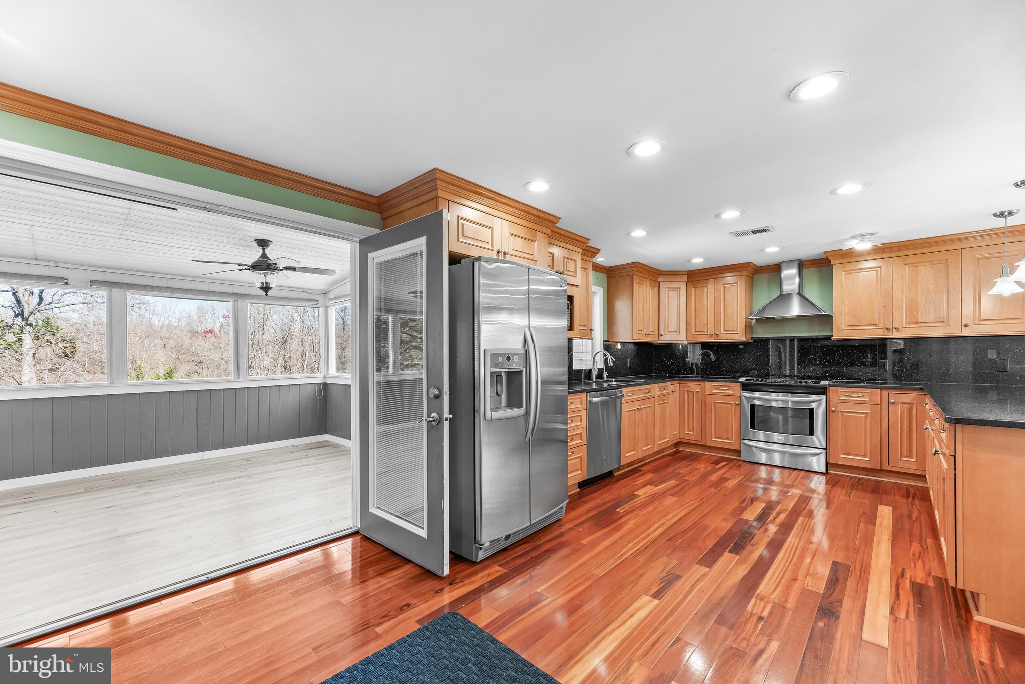 THE HIGHLANDS - Residential