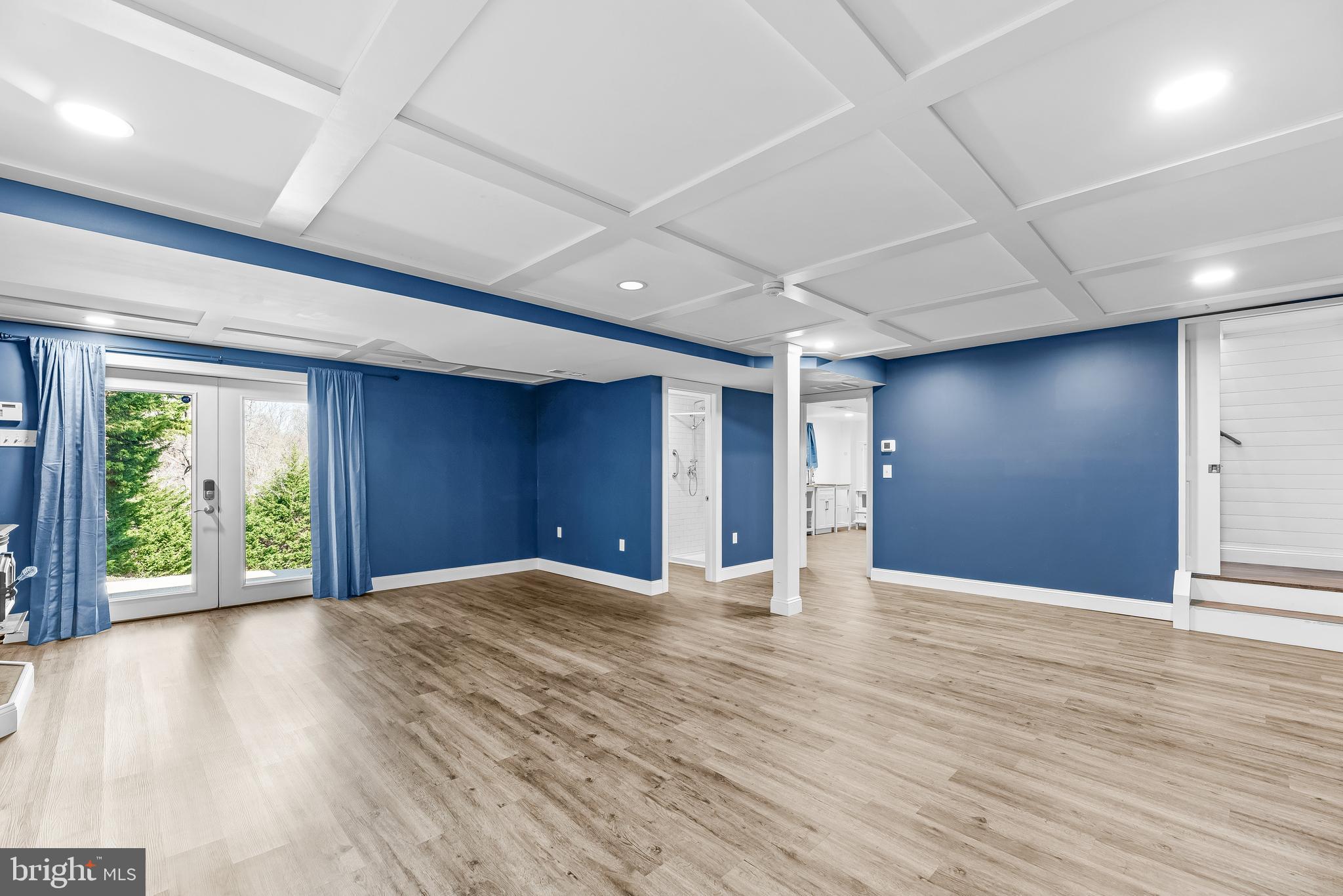 THE HIGHLANDS - Residential