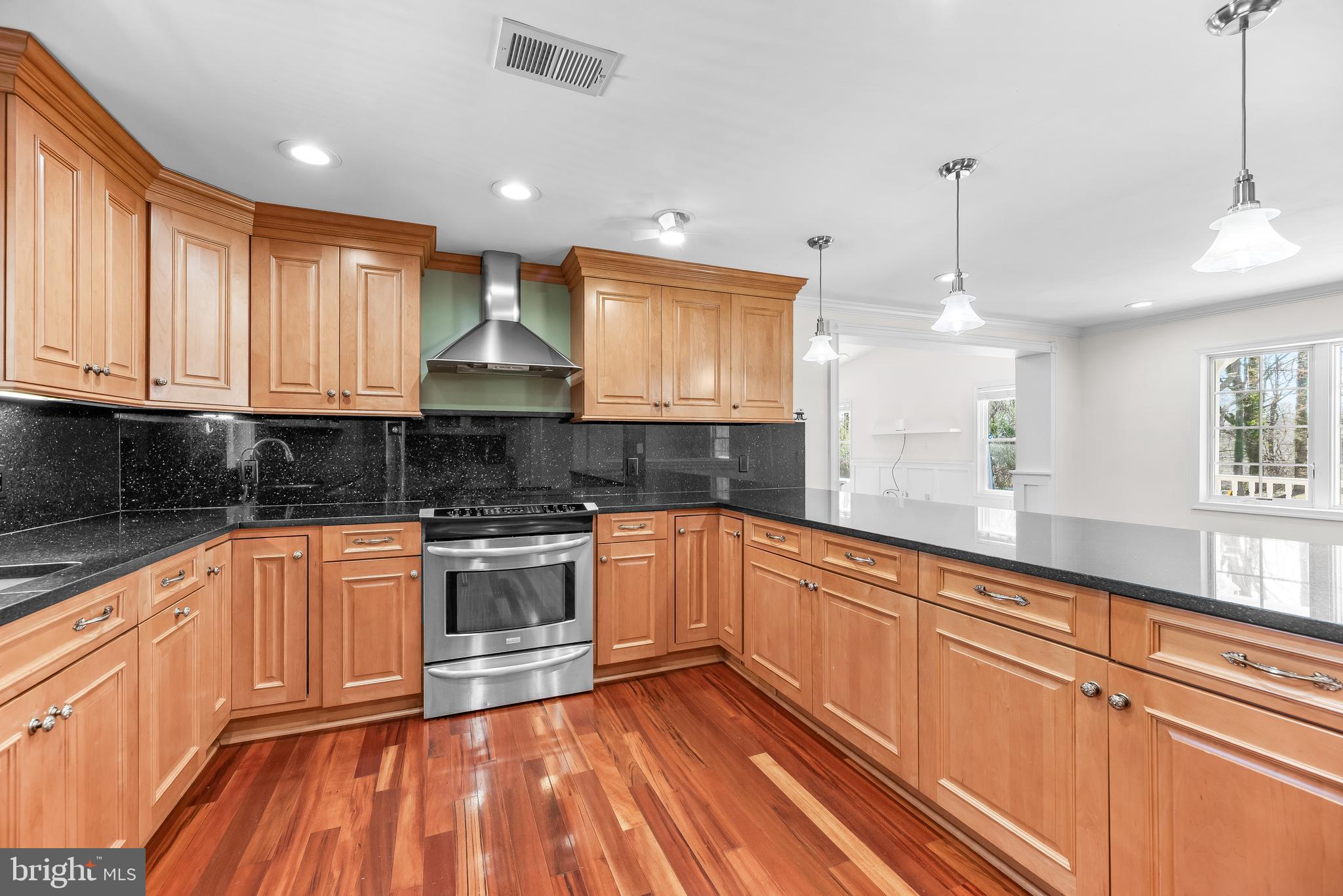 THE HIGHLANDS - Residential