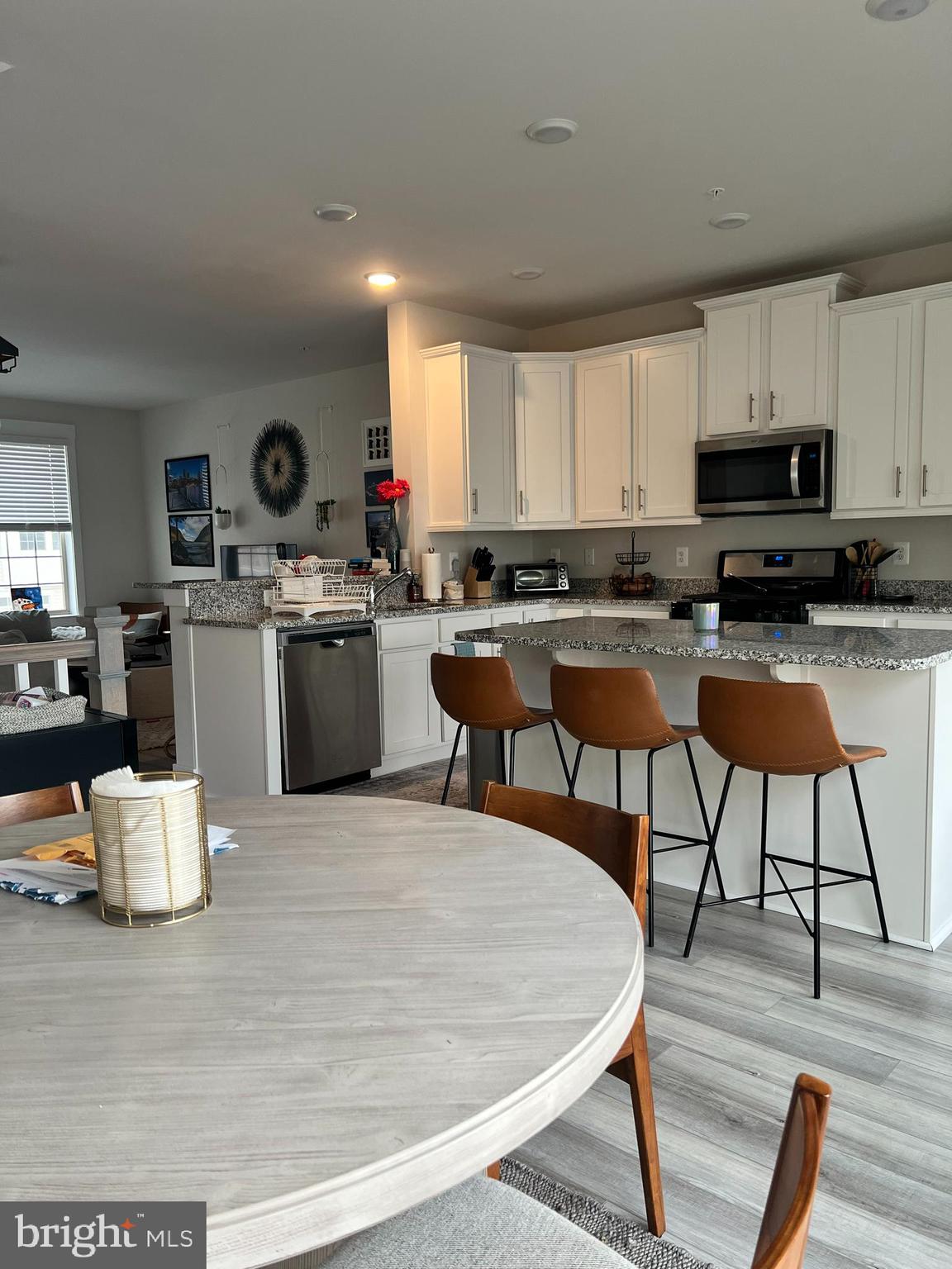 MACALLAN CROSSING - Residential Lease