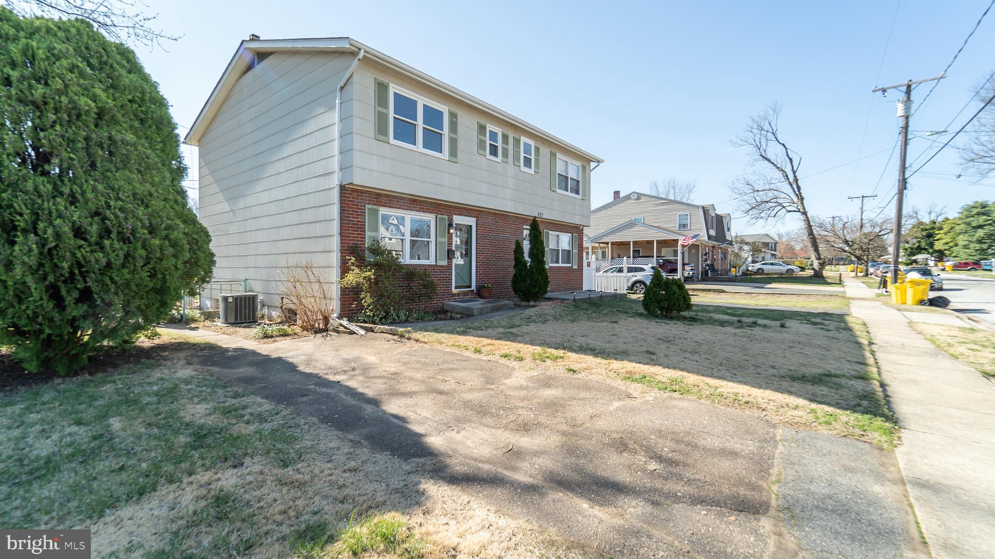 ROCK CREEK ESTATES - Residential